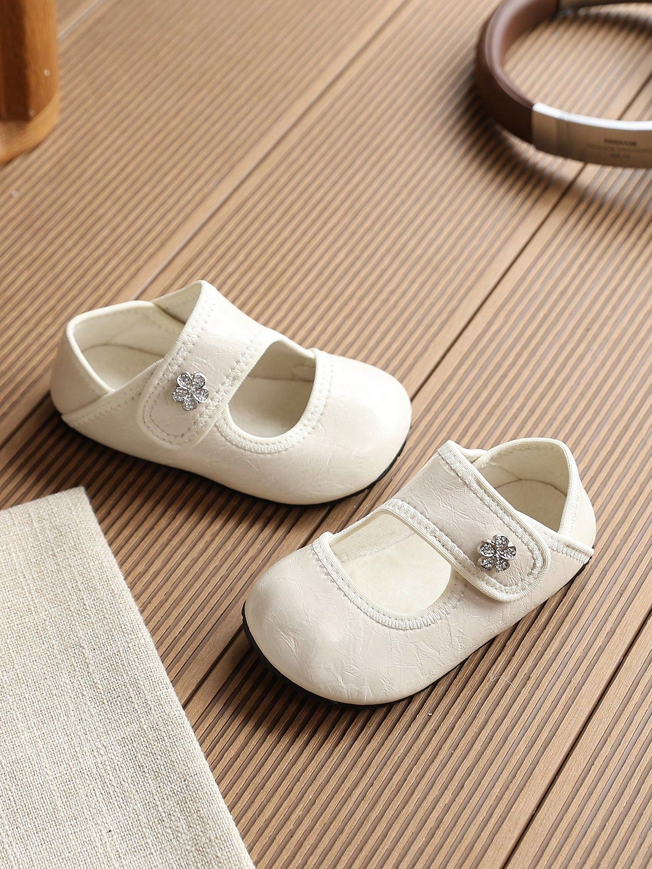 1 Pair Korean Style Comfortable Soft Sole Indoor Shoes For Kids, Spring/Summer, Kindergarten