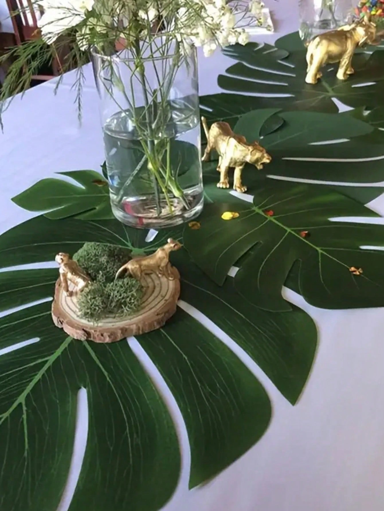 24pcs Tropical Palm Leaves & Hibiscus Flowers, Tropical Palm Leaf Table Runner Artificial Leaves Tablecloth For Wedding, Hawaiian Luau, Tropical Jungle Party, Baby Shower, 1st Birthday Tropical Animal