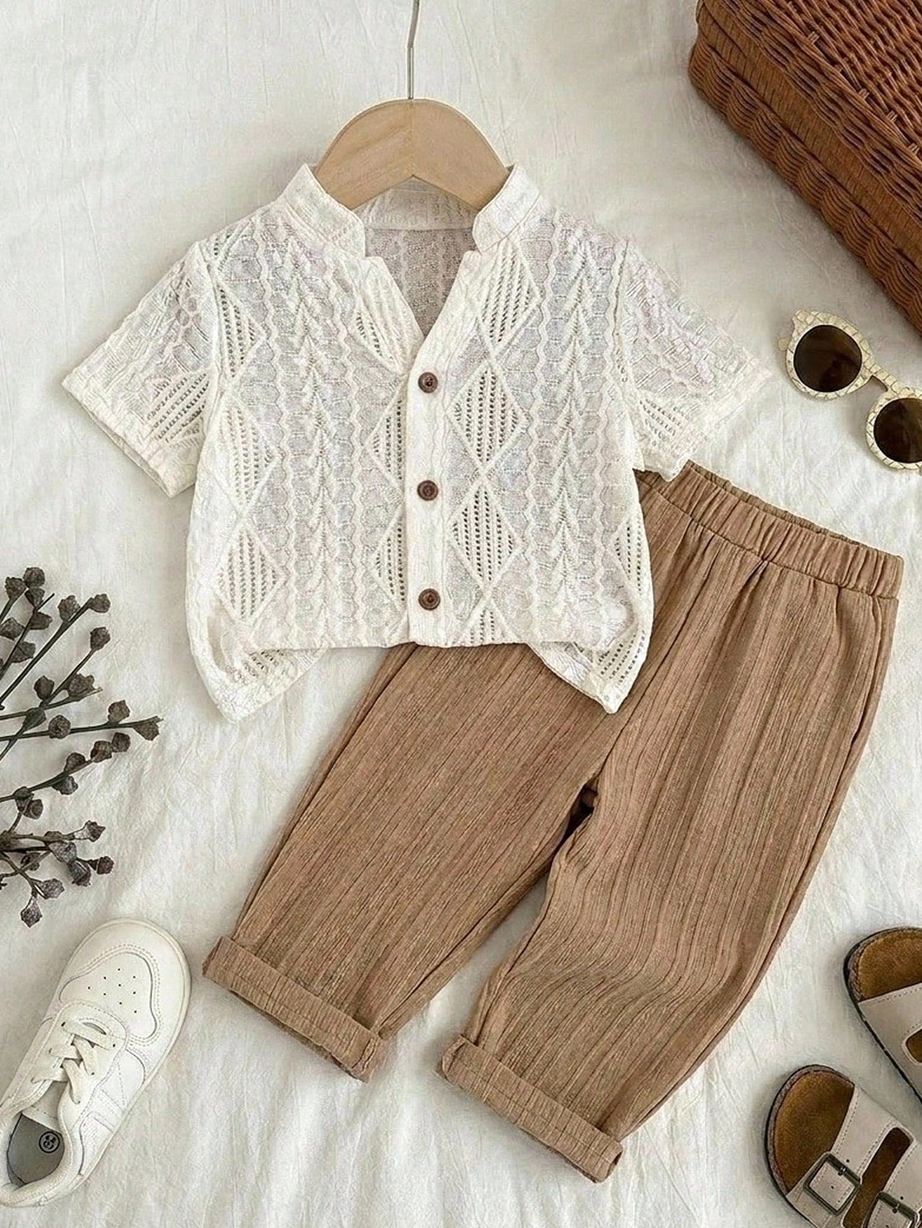 2pcs Baby Boys Baby Girls Toddler Boys Casual Preppy Versatile White Solid Color Hollow Knit Soft Small Collar Short Sleeve Button-Up Top Textured Fabric Half Placket Short Sleeve T-Shirt And Co