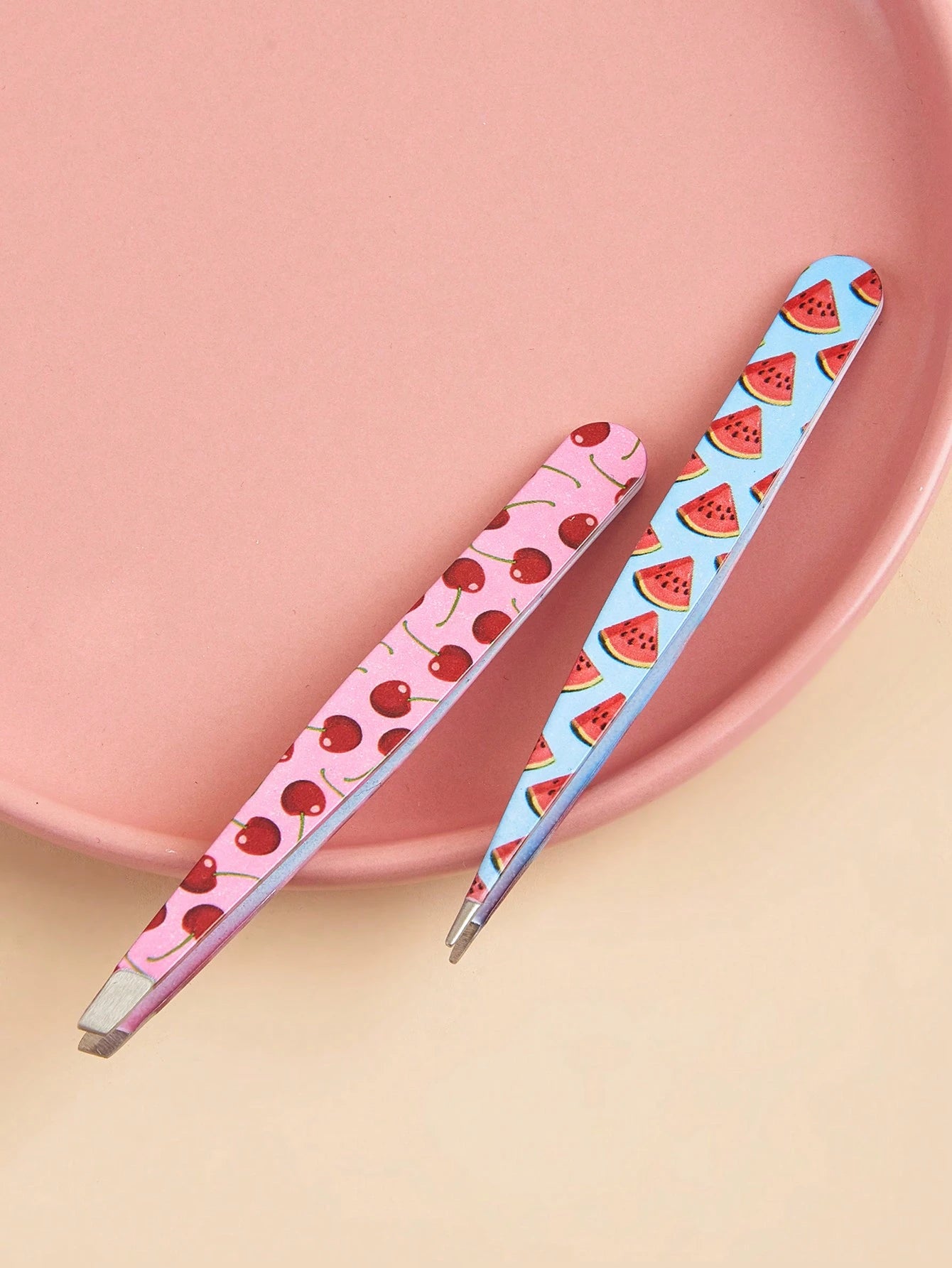 2pcs Fruit Print Tweezers, Cute & Practical Eyebrow Grooming Makeup Tool, High-Quality Stainless Steel Eyebrow Plucker, Suitable For Hair Removal, Picking And False Eyelashes, Nail Art Decoration, Eye