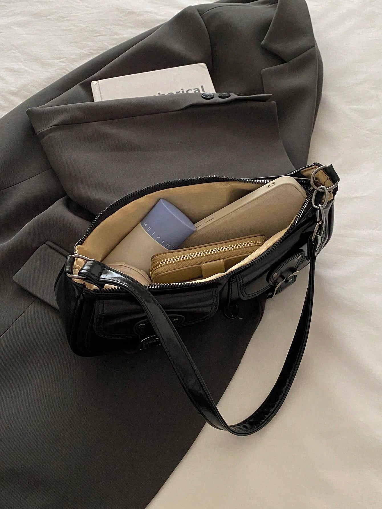DareSee New Fashion Double Pocket Decor Handbag Tote Shoulder Bag, Suitable For Parties, Outings, Vacations, Shopping And Daily Use, Can Store Coins, Phones, Also Suitable As A Work Bag For White-Coll