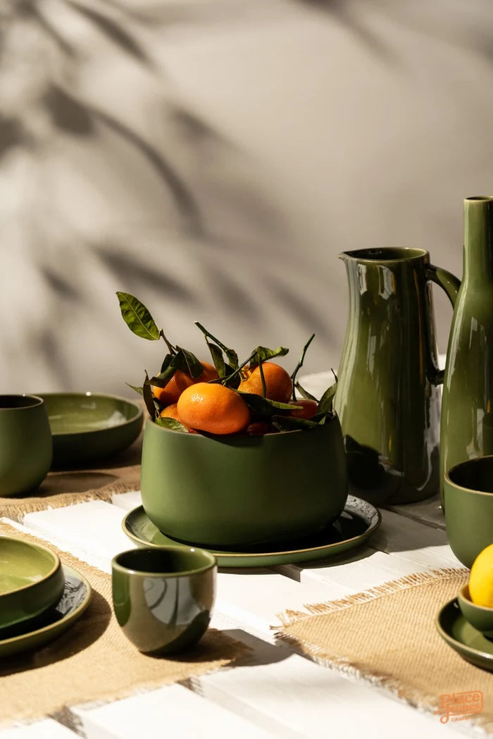 Ewa Stoneware Medium Serving Bowl, Matte Green