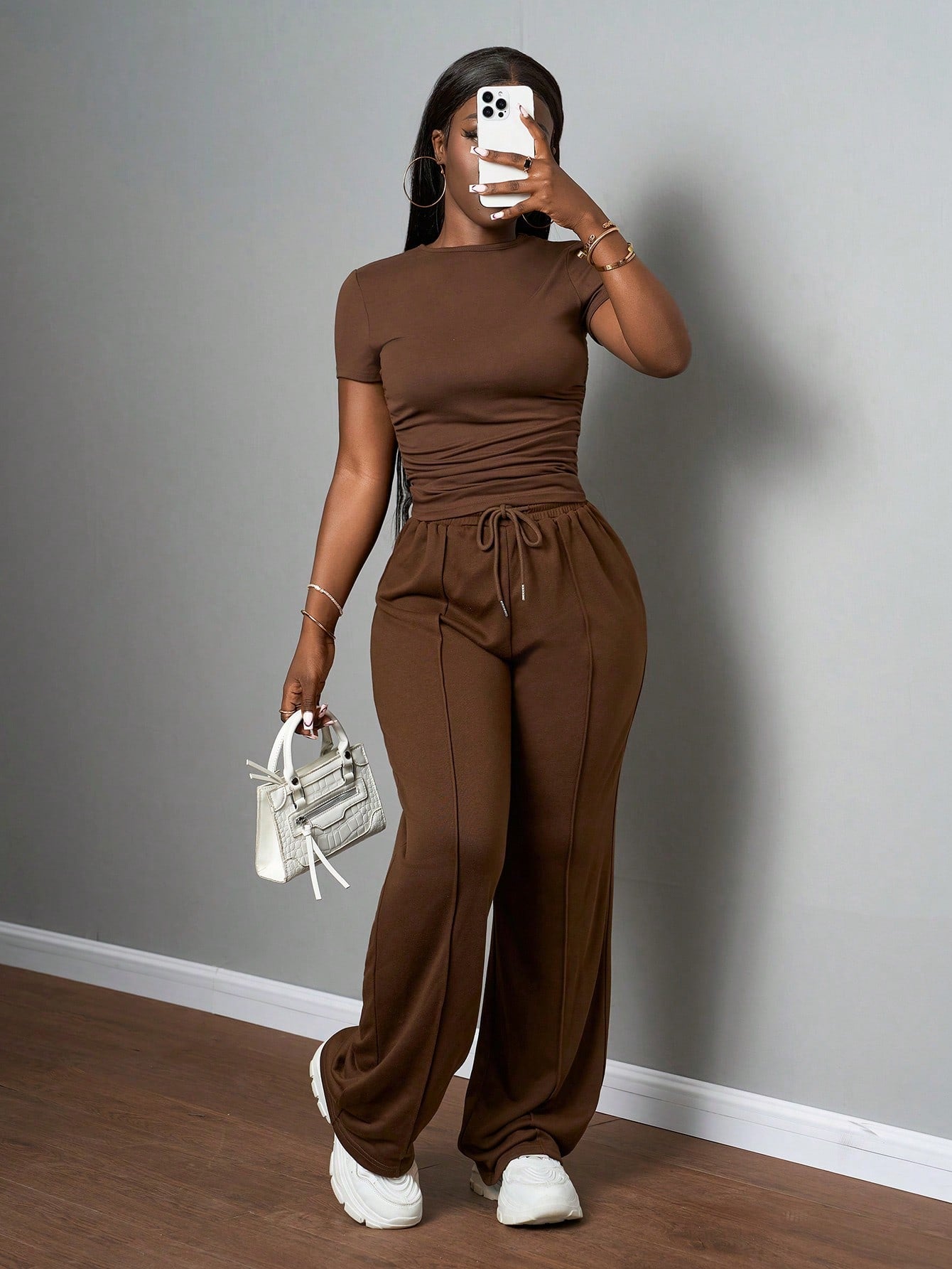 Slaydiva 2025 Women's Casual Coffee Brown Summer Lounge Two-Piece Set,Round Neck Slim Short Sleeve T-Shirt Drawstring Waist Straight Pants,Daily Travel