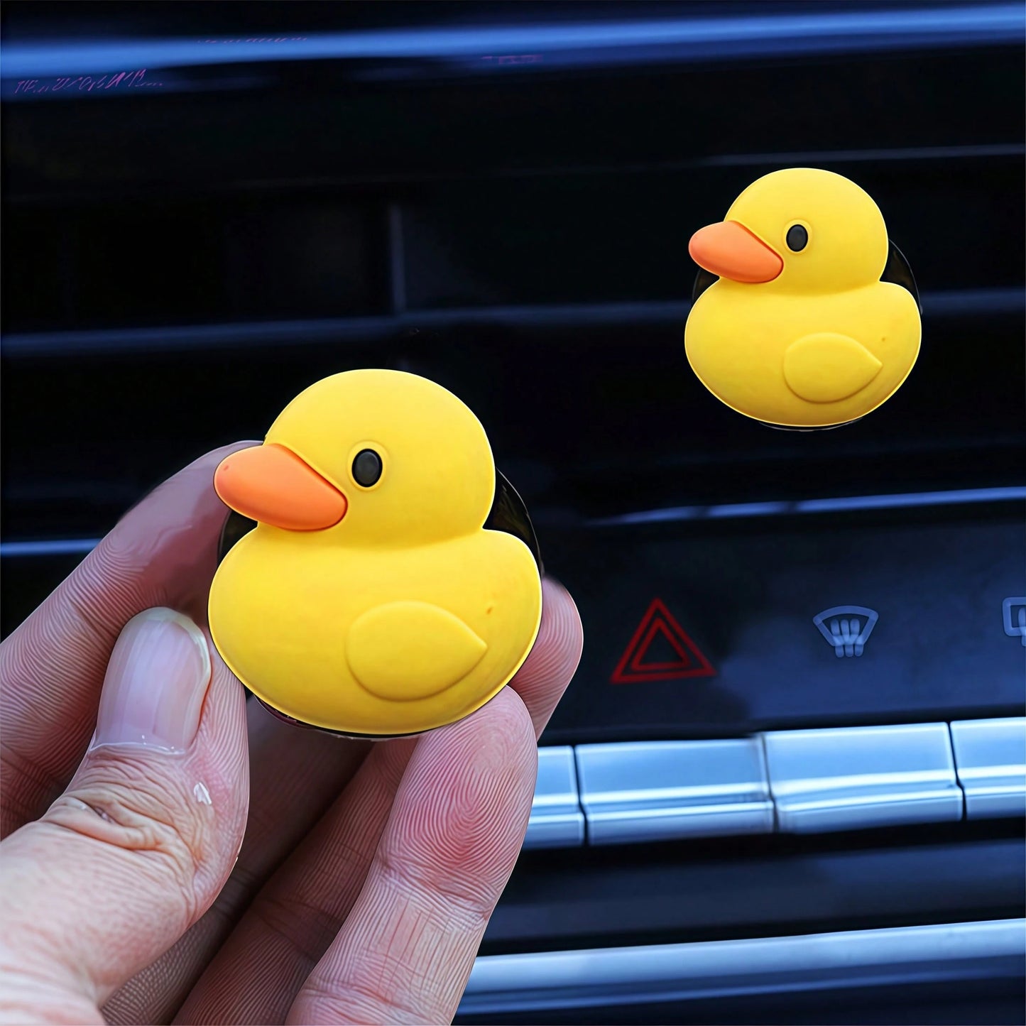 1/2pcs Yellow Duck Car Air Vent Aromatherapy Clip! Cute Little Yellow Duck Design With Healing Vibe, Bright Yellow Tone Eye-Catching, Car Air Vent Aromatherapy Clip, Car Vent Interior Accessory, Car A