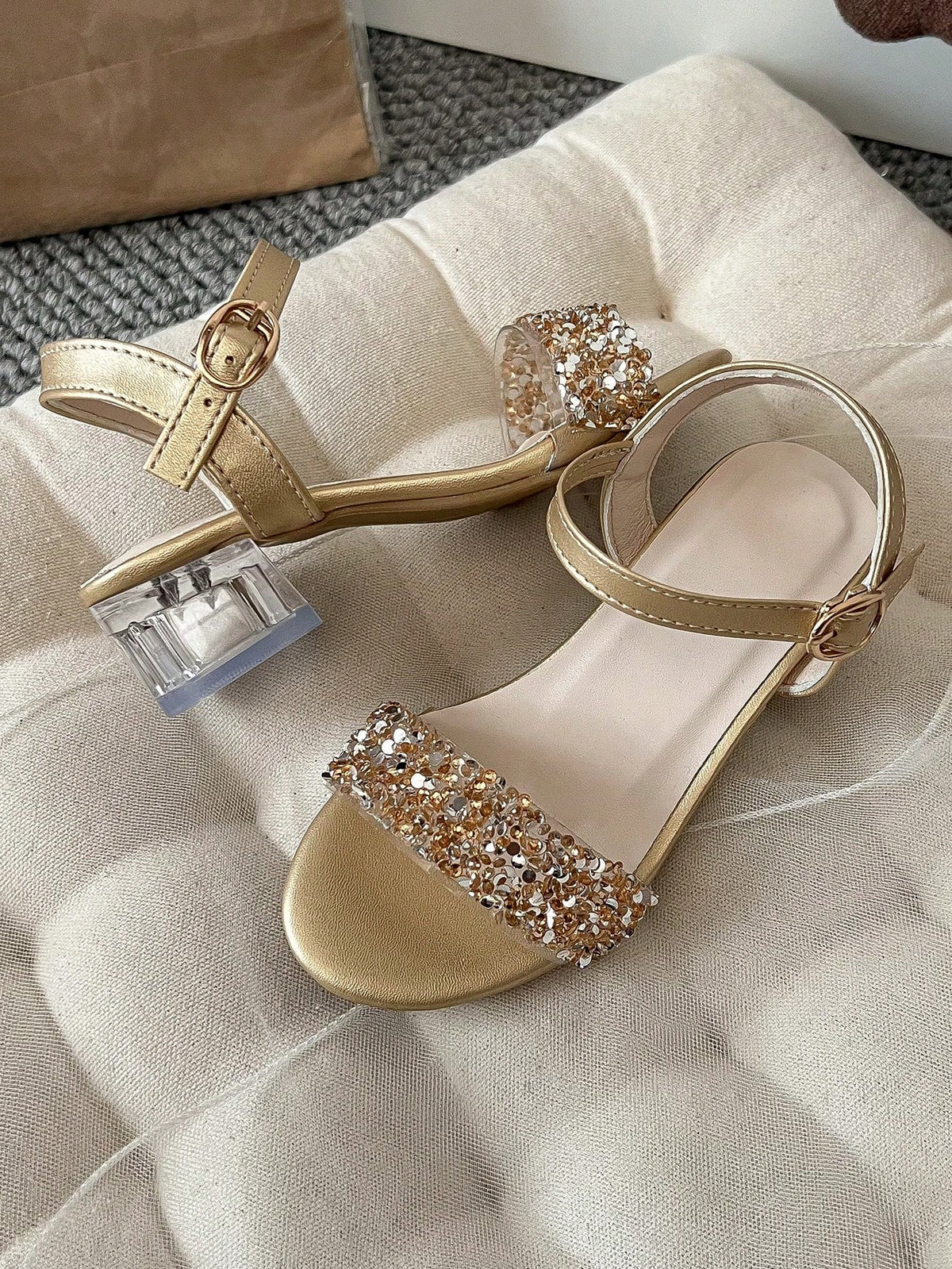 1 Pair Fashion Children's New Sandals, Tie-Up Design, Glamorous Crystal High Heel Dance Shoes, Princess Shoes, Suitable For Parties, Photography, Indoor And Outdoor