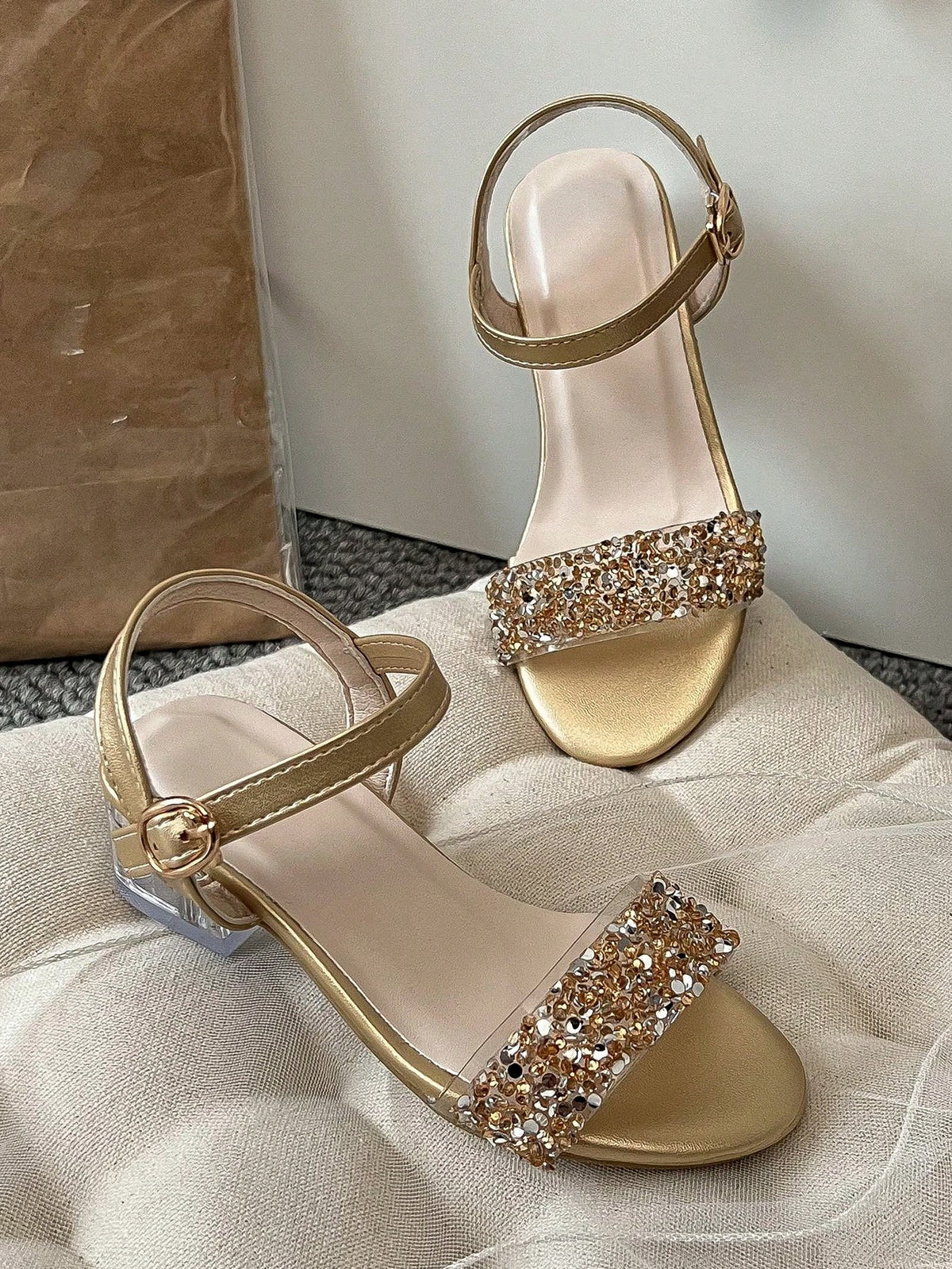 1 Pair Fashion Children's New Sandals, Tie-Up Design, Glamorous Crystal High Heel Dance Shoes, Princess Shoes, Suitable For Parties, Photography, Indoor And Outdoor