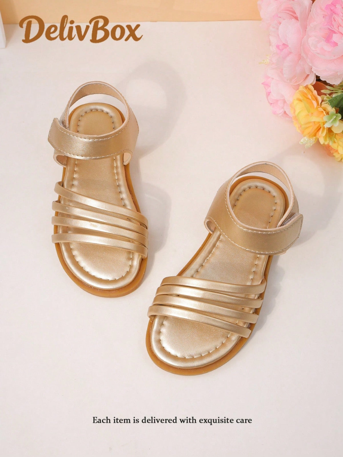 1 Pair Girls' Sandals, Gold Metallic Material, Decorated With Multiple Ornaments, Faux Leather Material, Fits Foot Shape, Open Toe Low-Top, Hook And Loop Strap, Flat Design, Fashionable And Versatile