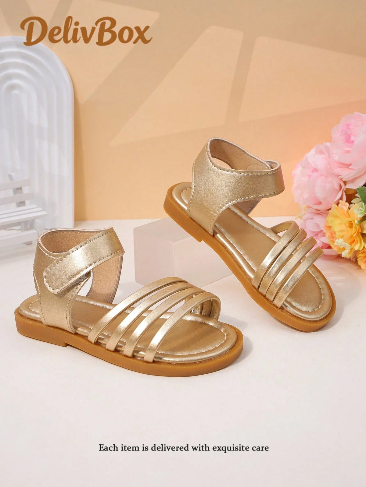 1 Pair Girls' Sandals, Gold Metallic Material, Decorated With Multiple Ornaments, Faux Leather Material, Fits Foot Shape, Open Toe Low-Top, Hook And Loop Strap, Flat Design, Fashionable And Versatile