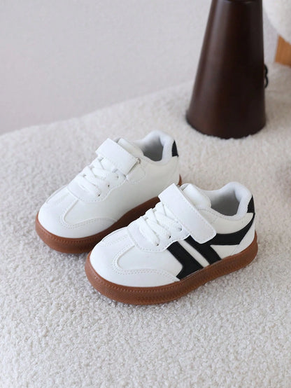 1 Pair Kids' Training Shoes With Hook And Loop Closure, Soft Sole, Non-Slip, Lightweight, Versatile Outdoor Skate Shoes For Boys And Girls