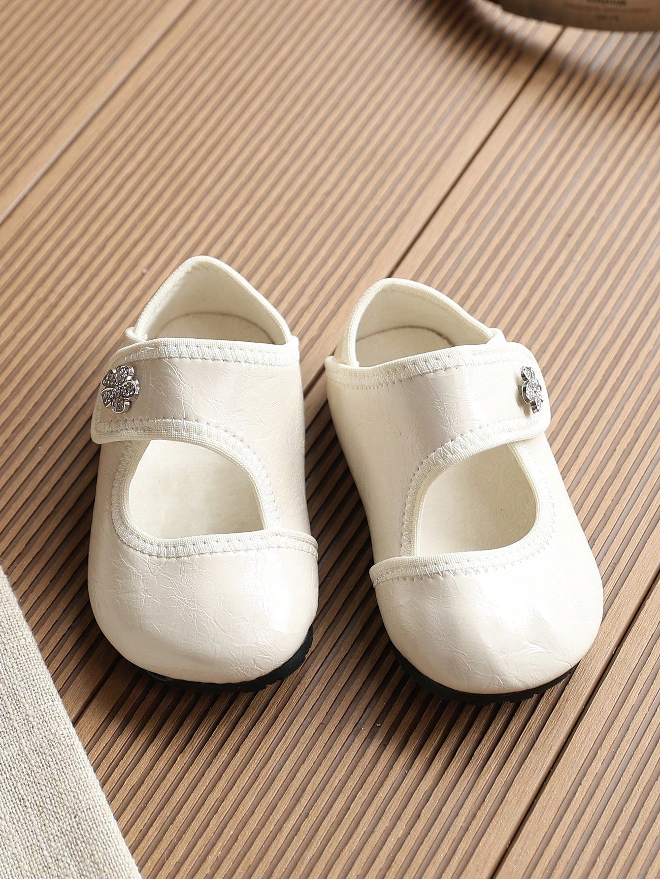 1 Pair Korean Style Comfortable Soft Sole Indoor Shoes For Kids, Spring/Summer, Kindergarten
