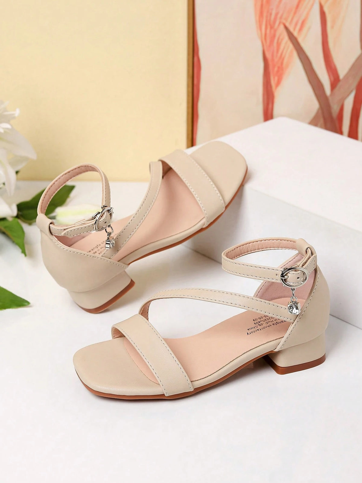 1 Pair Summer New Girls' Fashion Roman High Heel Sandals, Diagonal Strap Decor Personalized Elegant Dignified Elegant, Girls' High Heel Dance Shoes, Student Performance Daily Activity Sandals