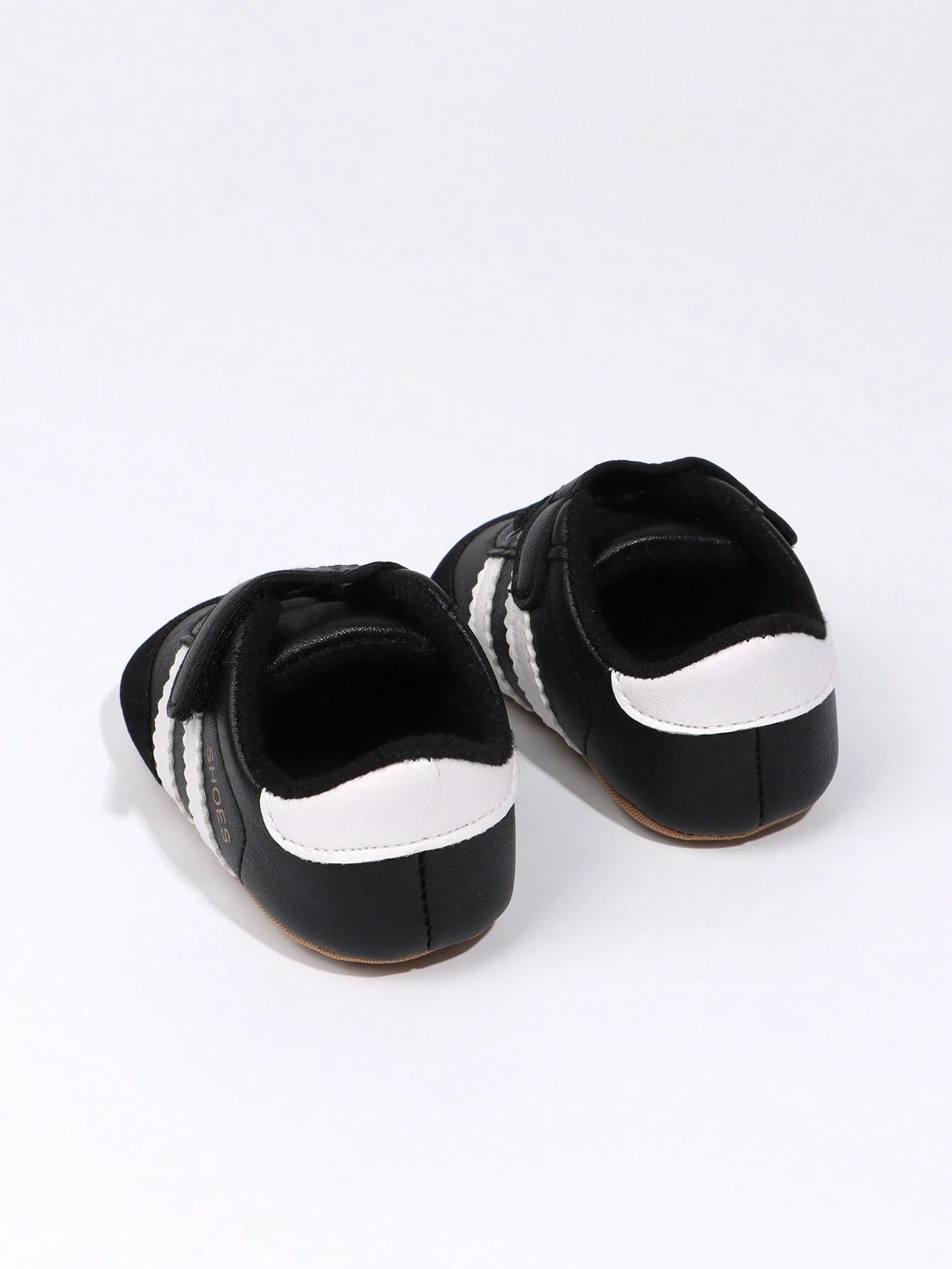 1 Pair Toddler Boys' Stripe PU Hook And Loop Design Soft Sole Anti-Slip Comfortable 0-15 Months Infant Prewalker Shoes, Fashion Classic Casual Sneakers, Suitable For Spring/Autumn