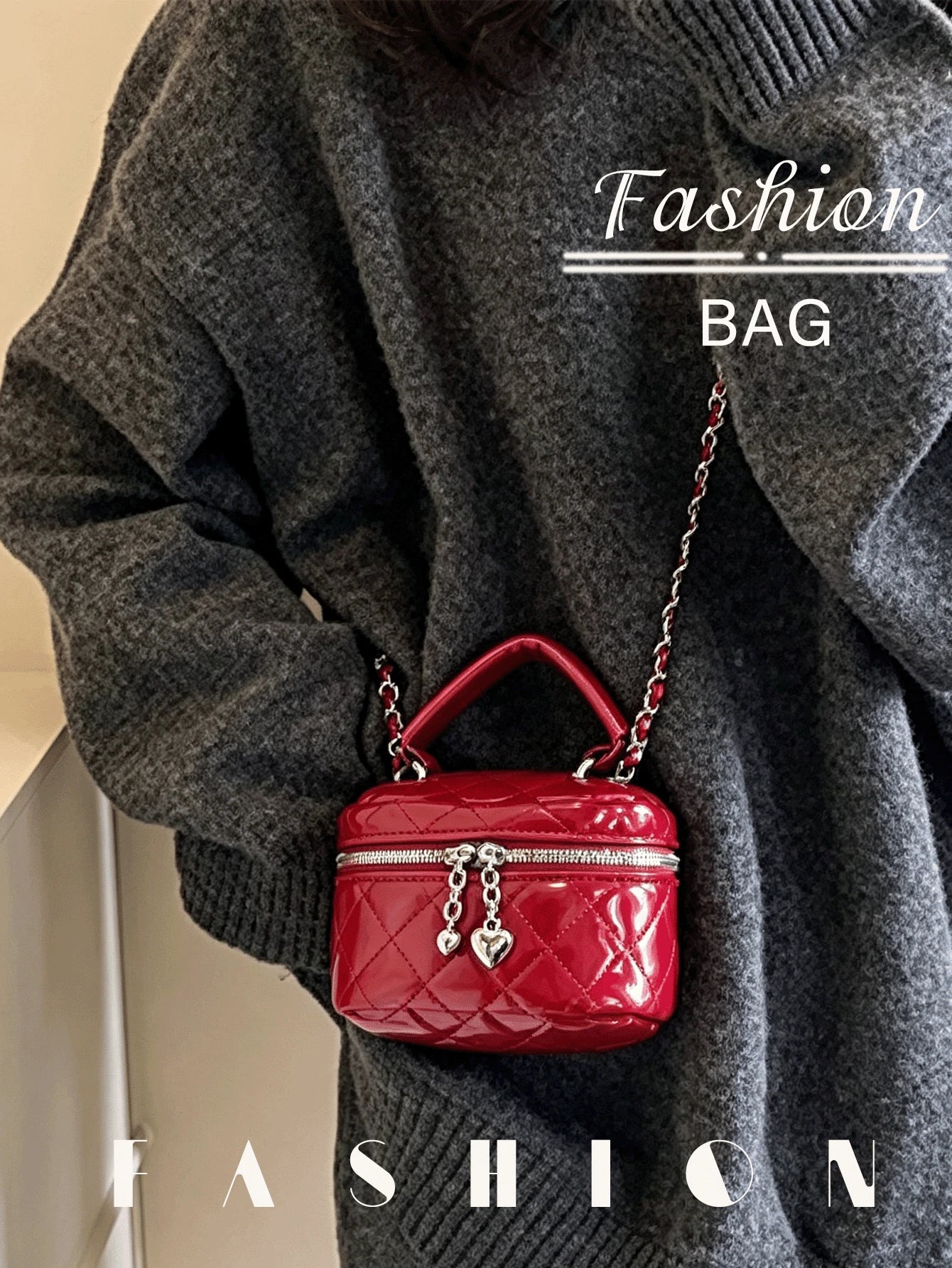 1 PC Stylish Glossy Mini Square Bag Quilted Chain Bag For Women Y2K Mini Square Bag Party Crossbody Bag Mini Bag Cosmetic Bag Quilted Bag