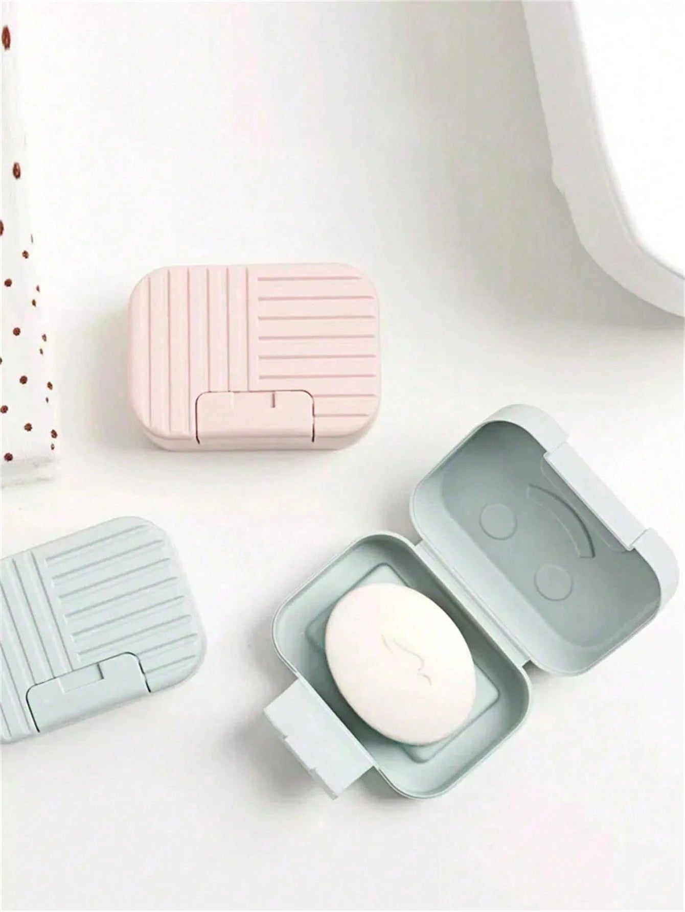 1 Portable Travel Soap Box, Sealed Waterproof Soap Holder With Lid, Solid Plastic Soap Tray, Soap Storage Box, Bathroom Accessories Home Bathroom Decor Fall Decor Back To School