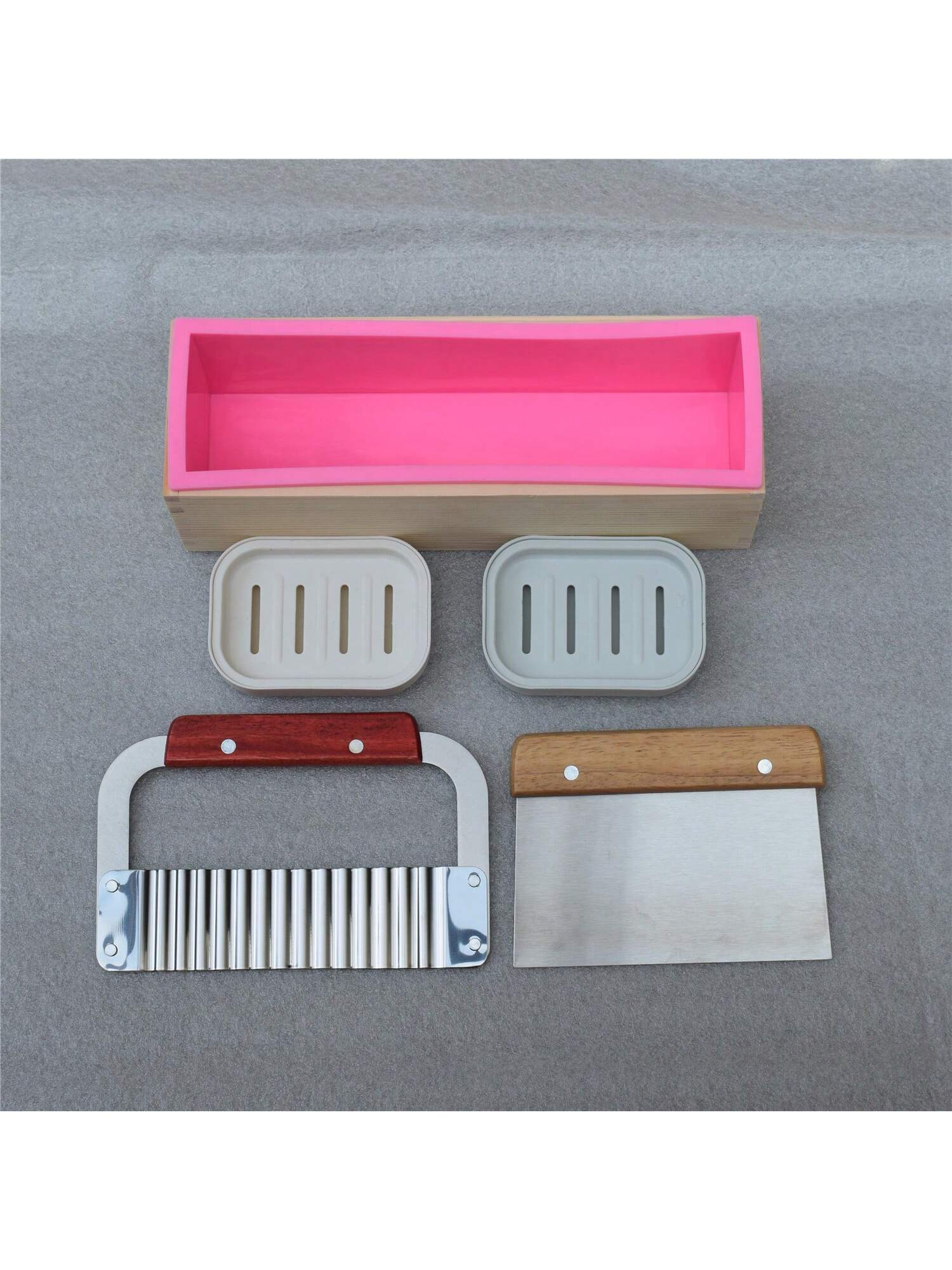 1 Set 44oz Silicone Handmade Soap Making Kit, Includes Silicone Molds, Wooden Box, Stainless Steel Wavy And Straight Cutting Tools And Other Accessories, Suitable For Making Handmade Soap, Plaster, Ca