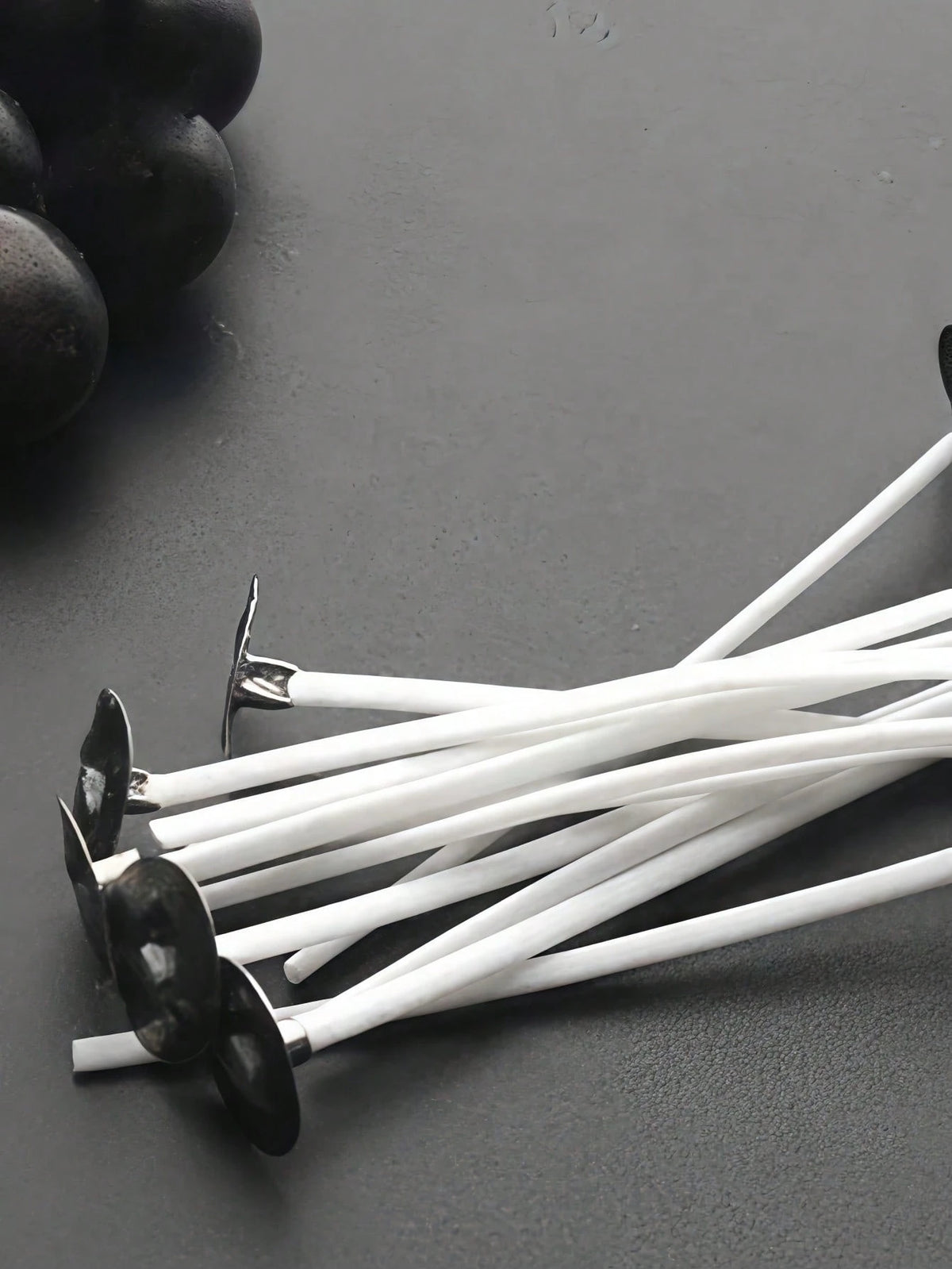 100PCS Multi Length Pre Waxed Smokeless Lead Free Metal Sustainer Candle Wick Stable Burning For Soy Beeswax Paraffin Diy Wedding Aromatherapy Home Craft Decor Supply