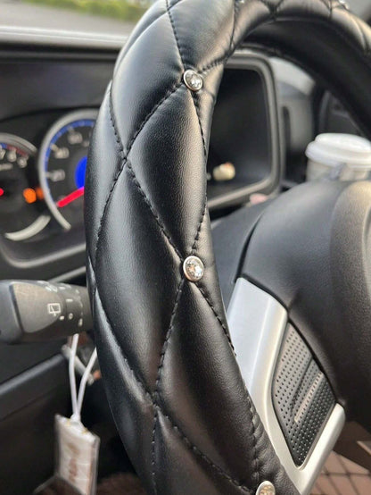15-Inch Diamond Faux Leather Steering Wheel Cover- Black & White