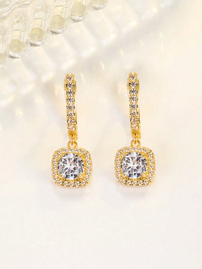 1pair French Palace Style Copper Micro-Set Cubic Zirconia Earrings, Versatile And Exquisite Elegant Design Ear Studs For Women's Banquet And Wedding Wear