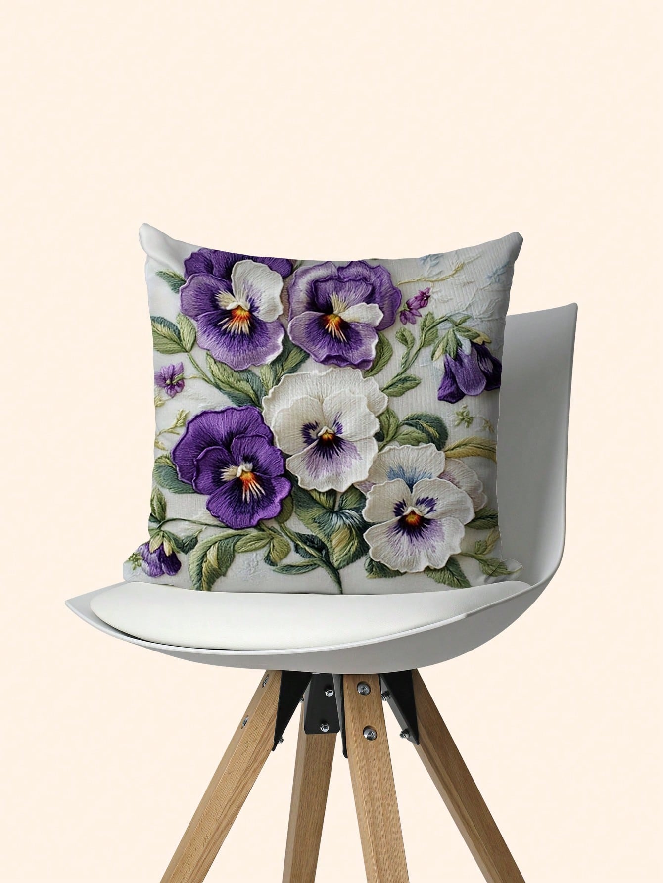 1pc, 2D Onlya Print, Super Soft Short Plush Throw Pillow, Flowers Botany Pansies Watercolor Spring Purple White, Ideal Choice For Modern Home Decoration (Excluding Pillow Core)(Without Embroidery) Mul