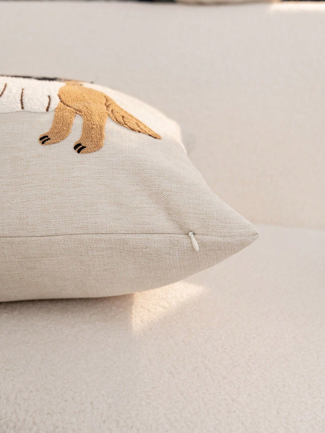 1pc Beige Halloween Ghost Dog Embroidered Pillowcase, Halloween Pumpkin Pillowcase, Suitable For Indoor Decor, Ghost Festival Decoration, All Season Pillowcase, Without Insert