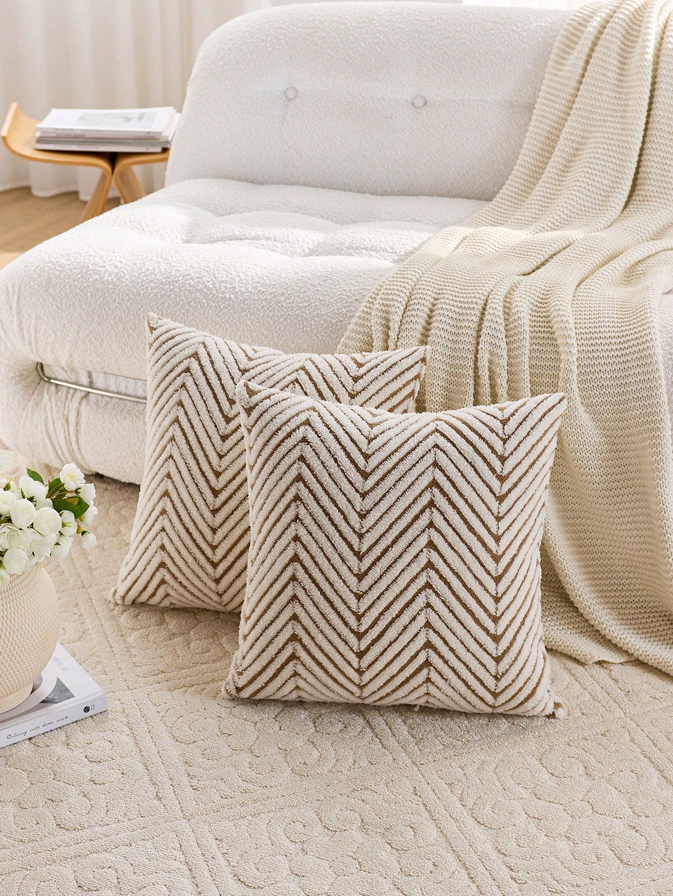1pc Brown & White Bohemian Geometric Plush Decorative Pillow Cover (Pillow Insert Not Included), Reverse Side In Fleece Fabric, Square Cushion Cover, Holiday Home Pillow Decor, Soft & Comfortable Plus