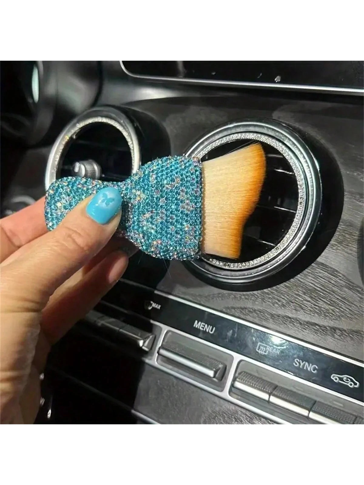 1pc Car Interior Dusting Brush, Glitter Rhinestone Handle Soft Bristle Cleaning Brush Auto Computer Keyboard Duster