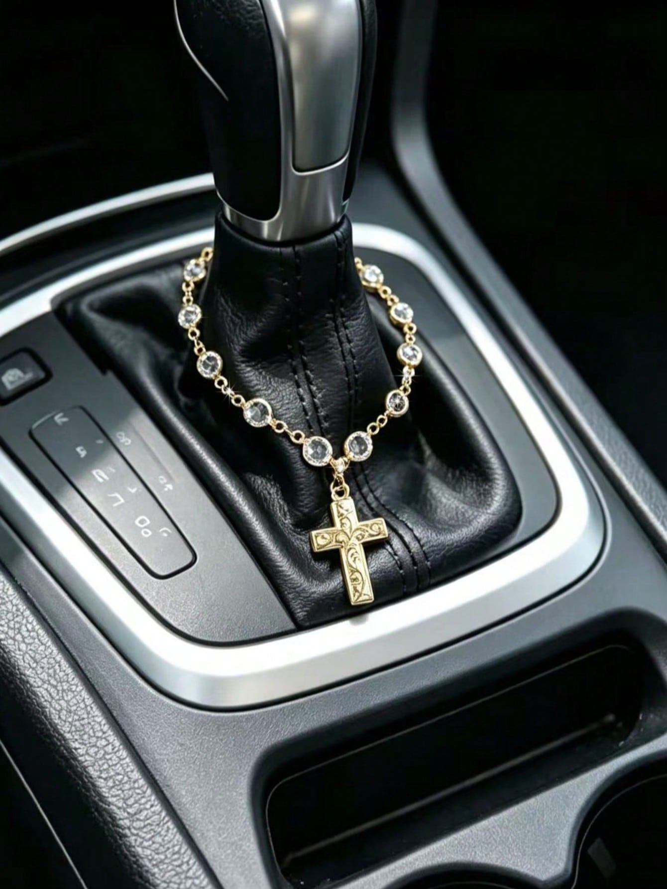 1pc Car Steering Wheel Decorative Chain Cross Chrysanthemum Decoration Interior Decoration Accessories