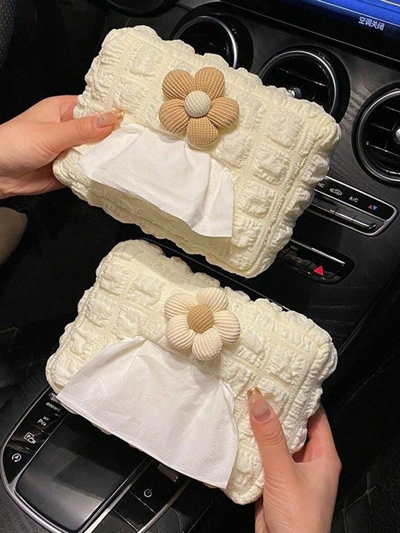 1pc Car Tissue Box, Car Tissue Drawer, Armrest Box, Visor Clip Seat Hanging Cute Minimalist High-End Tissue Holder