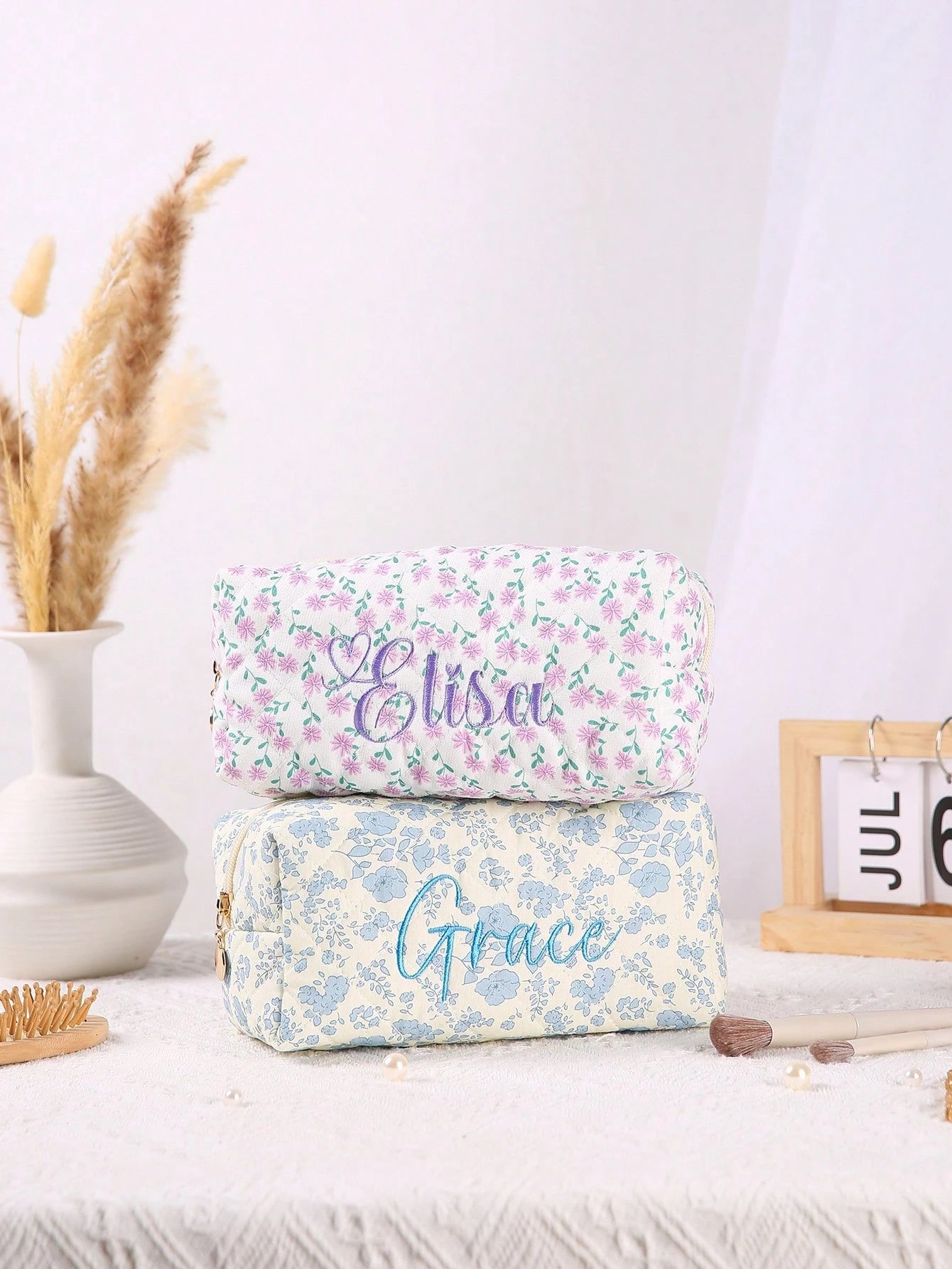1pc Customizable Cosmetic Bag, Large Capacity Embroidered, Gift For Girlfriend, Family, Sisters, Business Travel, Vacation, Bridesmaids, Bridesmaid Proposal Gift, Travel Organizer, Wedding, Mother's D