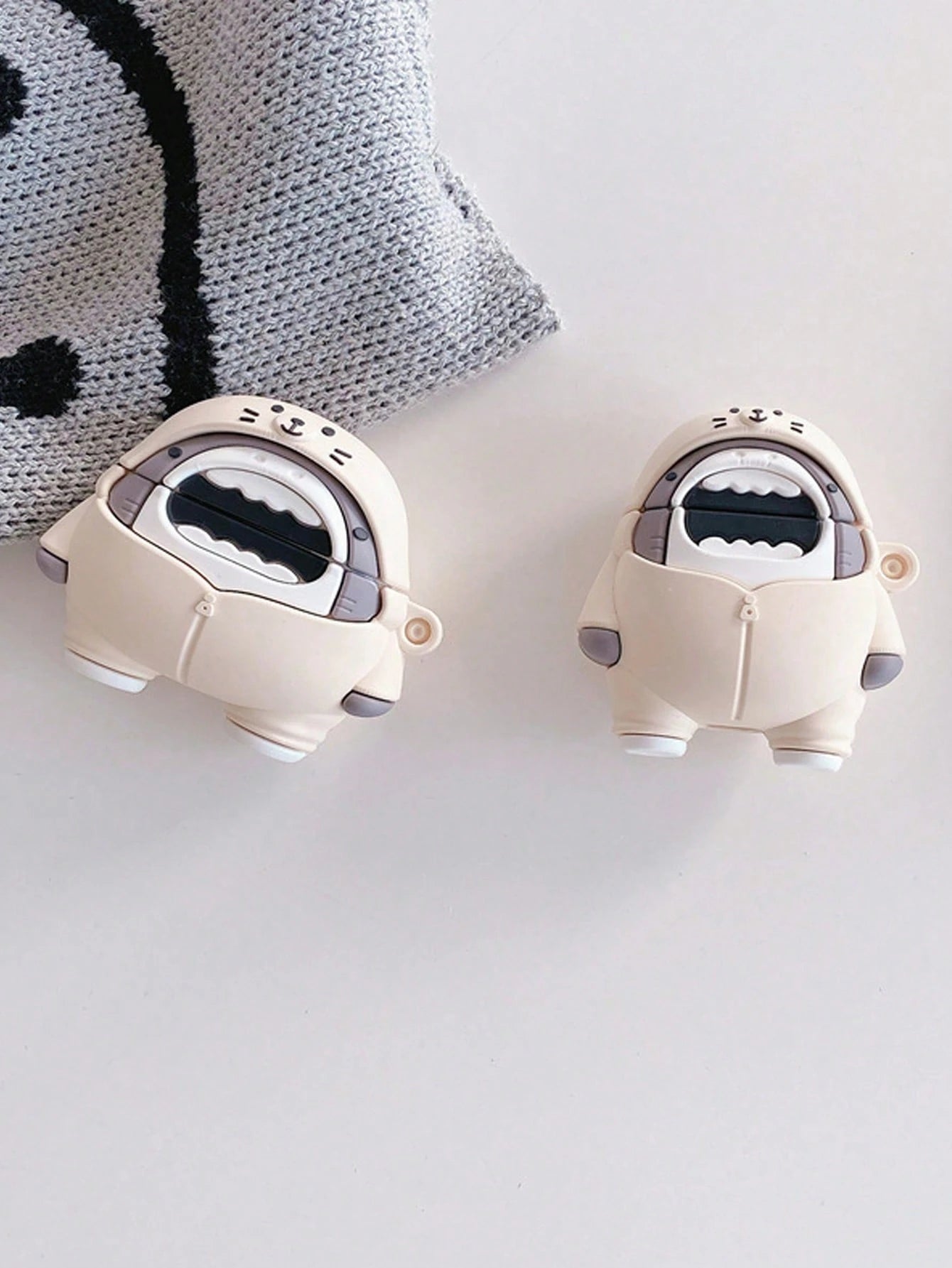 1pc Cute Cartoon Shark Design 3D Silicone Earphone Protective Case, Compatible With Airpods 1/2/3/Pro/Pro2