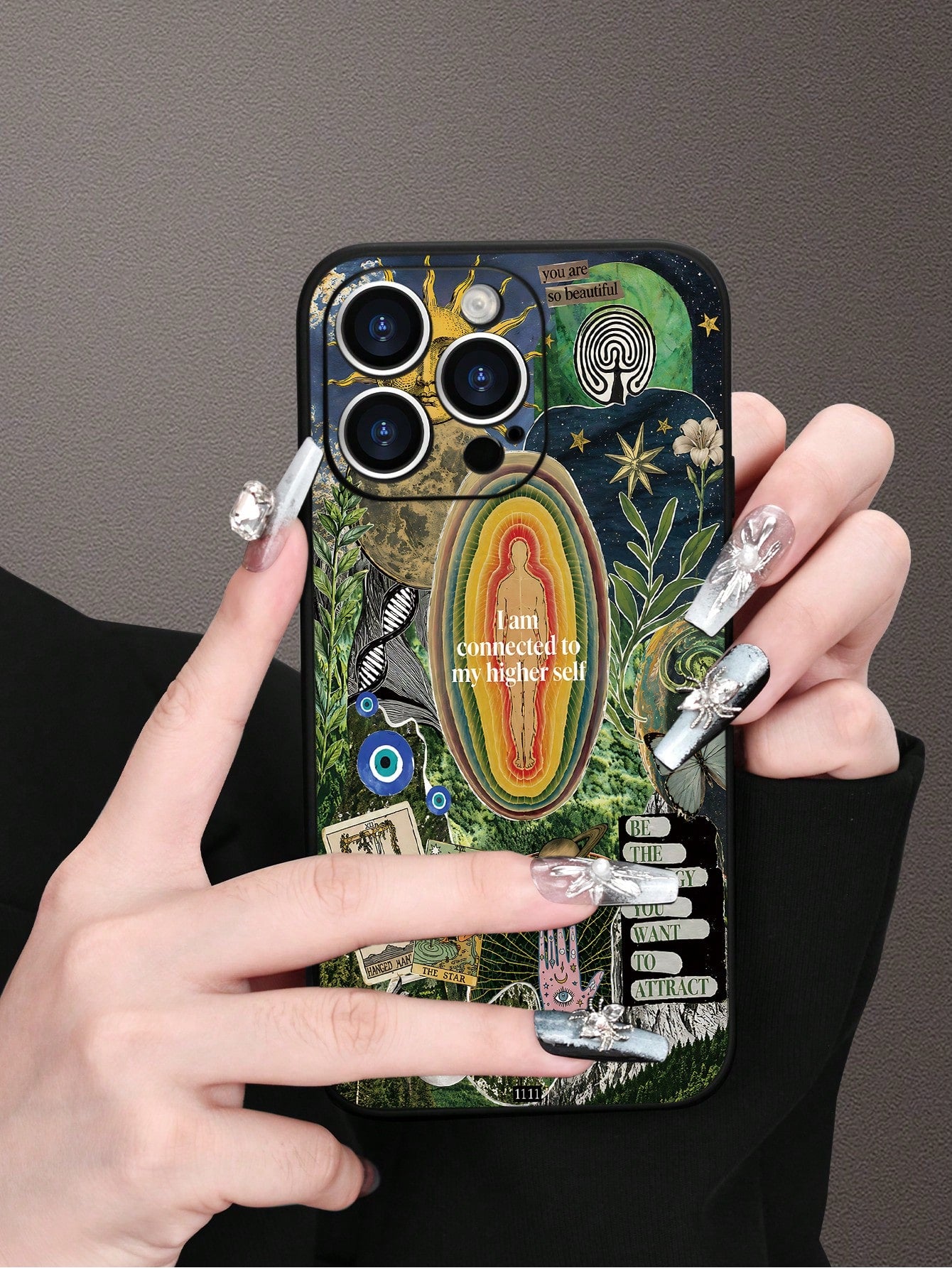 1pc Fashion Creative Personalized Spiritual Collage Style 2D Pattern Phone Case, For IPhone17/16/15/14/13/12/11 PLUS/PRO/PROMAX And Other Models, With Shockproof, Waterproof, Full Coverage Anti-Slip A