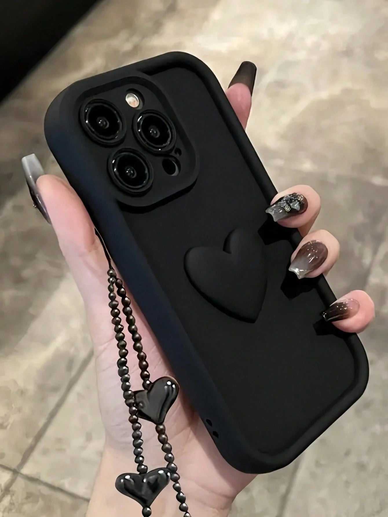 1pc Fashionable Black Heart Phone Case, Shockproof, Anti-Slip And Scratch-Resistant, Compatible With Apple 17 Pro Max, All Series Apple 17/16/15/14/13/12/11, S20-S25 Series. Perfect Gift For Valentine