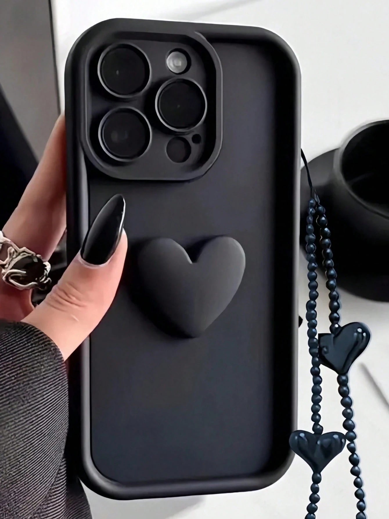 1pc Fashionable Black Heart Phone Case, Shockproof, Anti-Slip And Scratch-Resistant, Compatible With Apple 17 Pro Max, All Series Apple 17/16/15/14/13/12/11, S20-S25 Series. Perfect Gift For Valentine