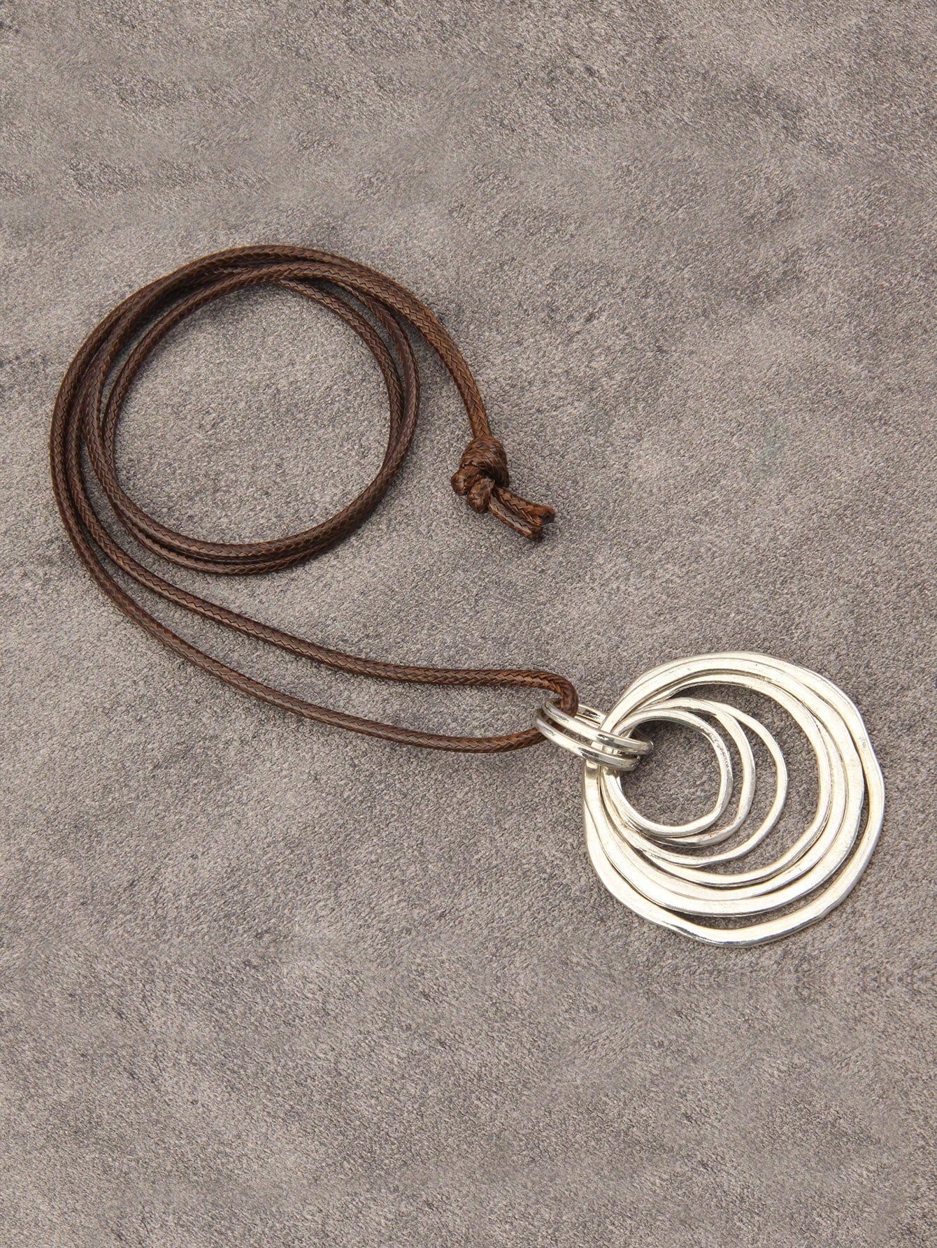 1pc Fashionable Minimalist 7 Layered Asymmetrical Flat Circle Alloy Pendant Long Chain Necklace For Women