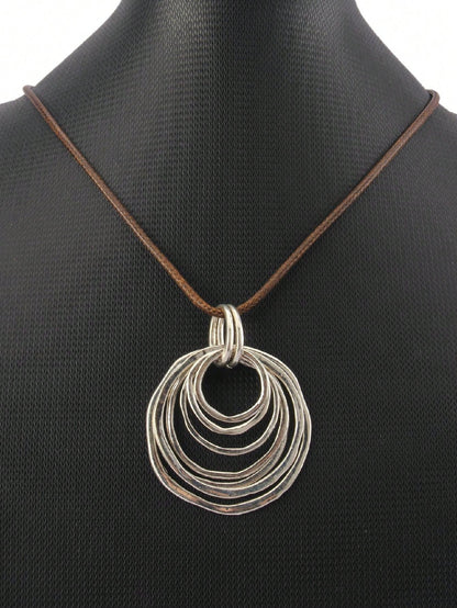 1pc Fashionable Minimalist 7 Layered Asymmetrical Flat Circle Alloy Pendant Long Chain Necklace For Women