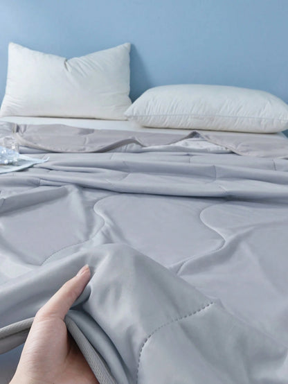1pc Grey Cooling Blanket, Breathable & Heat-Absorbing, Keeps Body Dry And Prevents Night Sweating, Lightweight & Breathable, Suitable For Adults Who Feel Hot And Sweat Easily, Machine Washable, Suitab