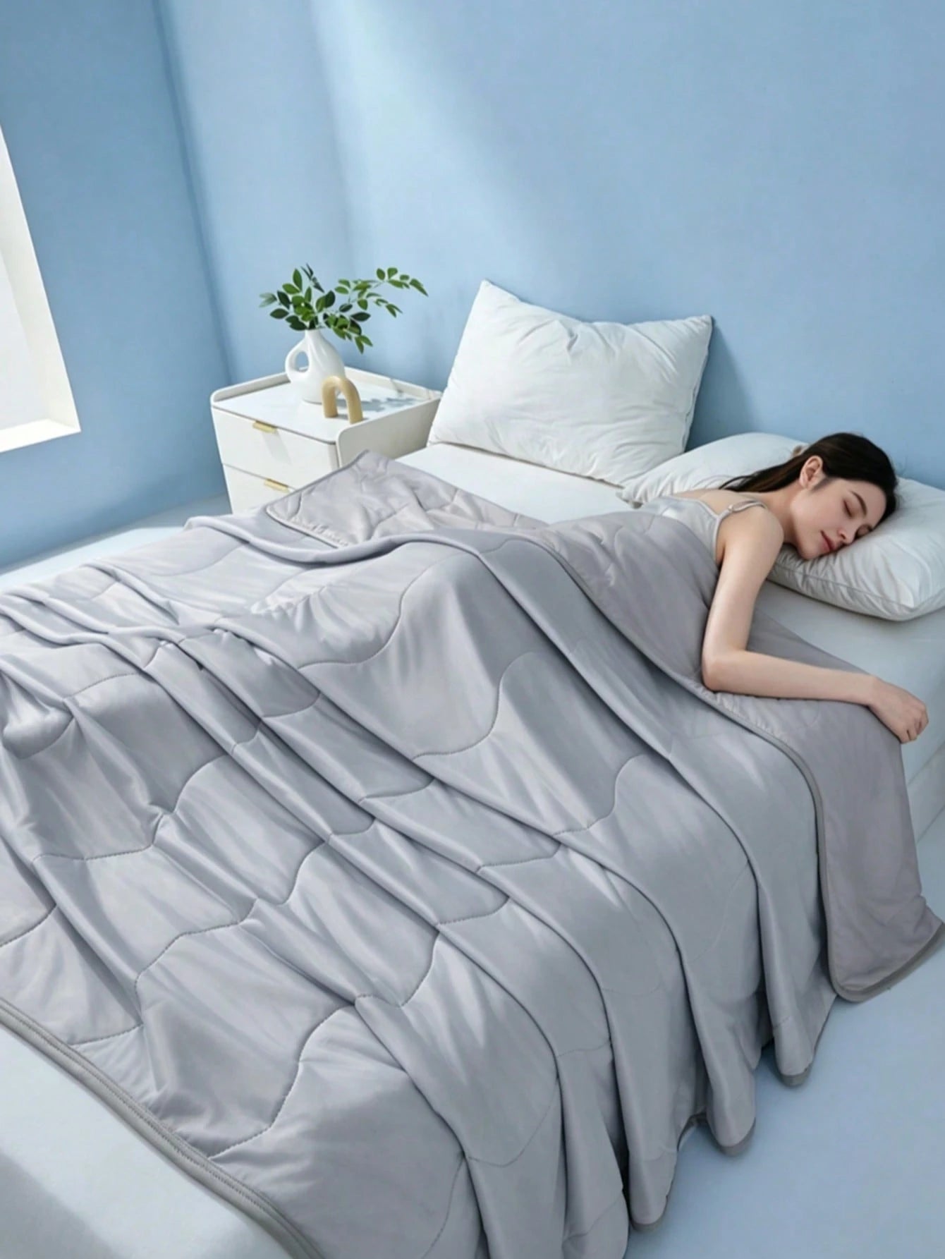 1pc Grey Cooling Blanket, Breathable & Heat-Absorbing, Keeps Body Dry And Prevents Night Sweating, Lightweight & Breathable, Suitable For Adults Who Feel Hot And Sweat Easily, Machine Washable, Suitab