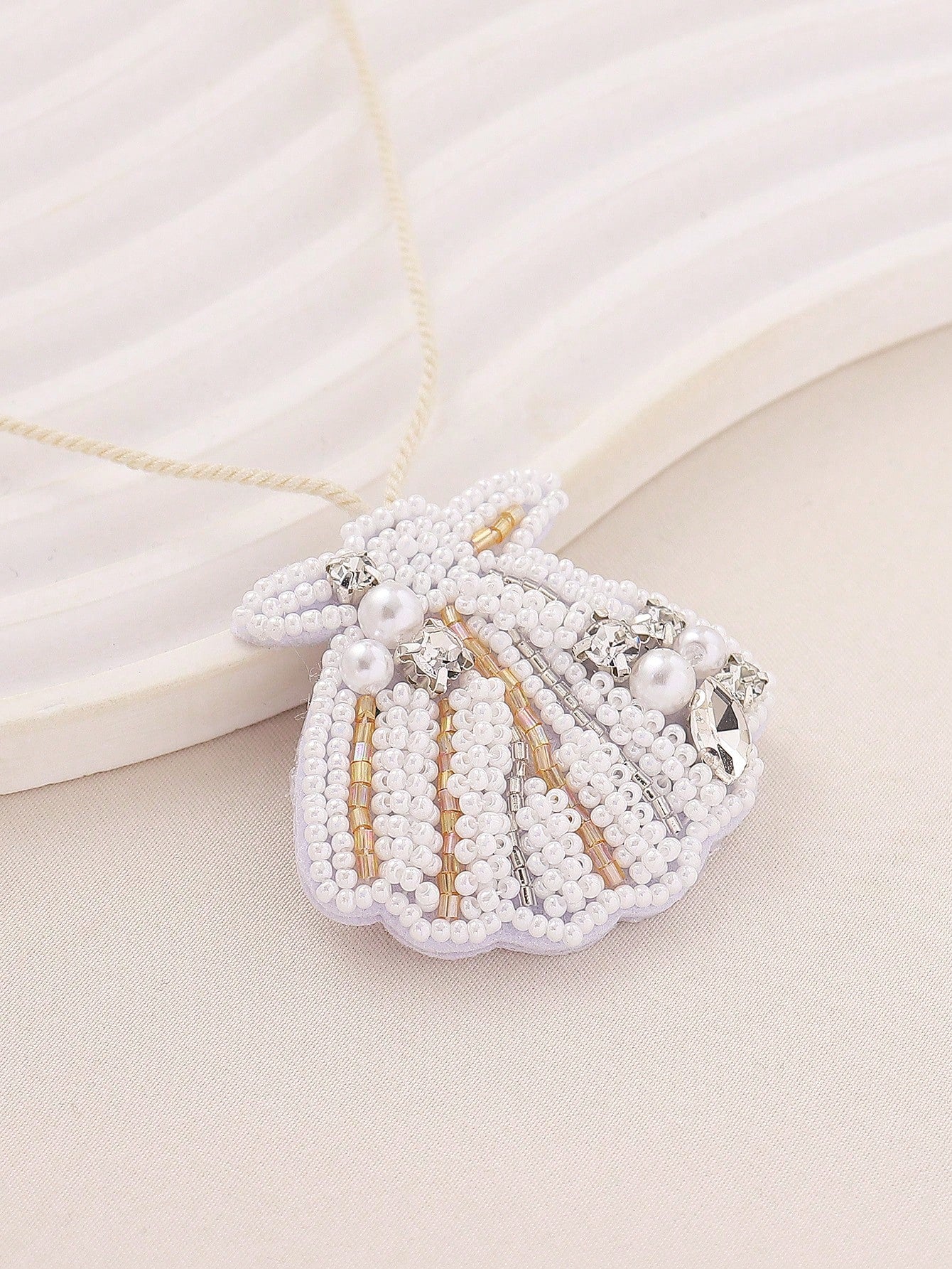 1pc Handmade Beaded Seashell Tassel Bag Charm, Bohemian Style, Suitable For Women's Casual, Beach, Holiday Wear, Mother's Day Gift. Handmade Shape May Vary Slightly. Accessories Charms For Bag Teacher
