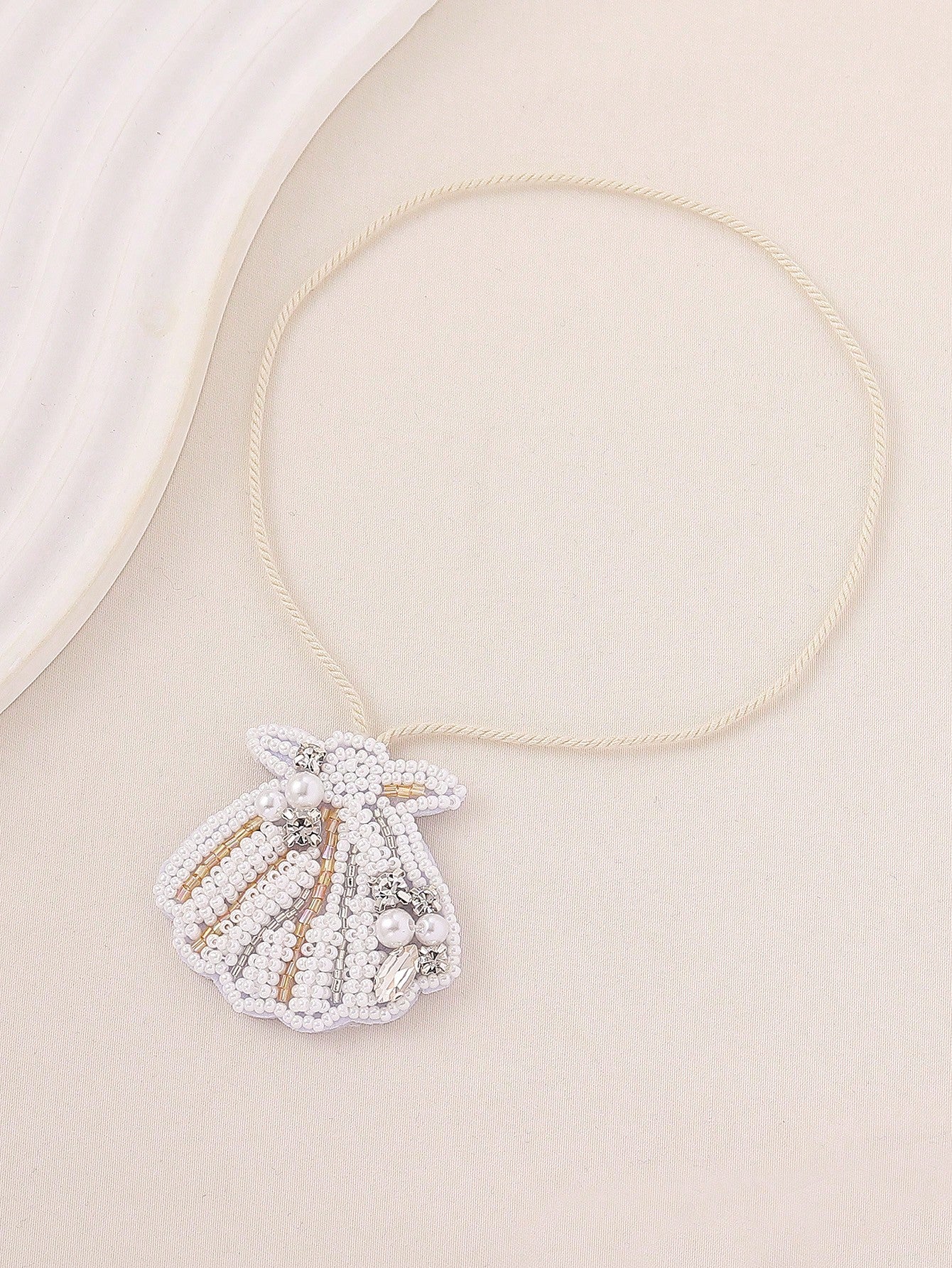 1pc Handmade Beaded Seashell Tassel Bag Charm, Bohemian Style, Suitable For Women's Casual, Beach, Holiday Wear, Mother's Day Gift. Handmade Shape May Vary Slightly. Accessories Charms For Bag Teacher