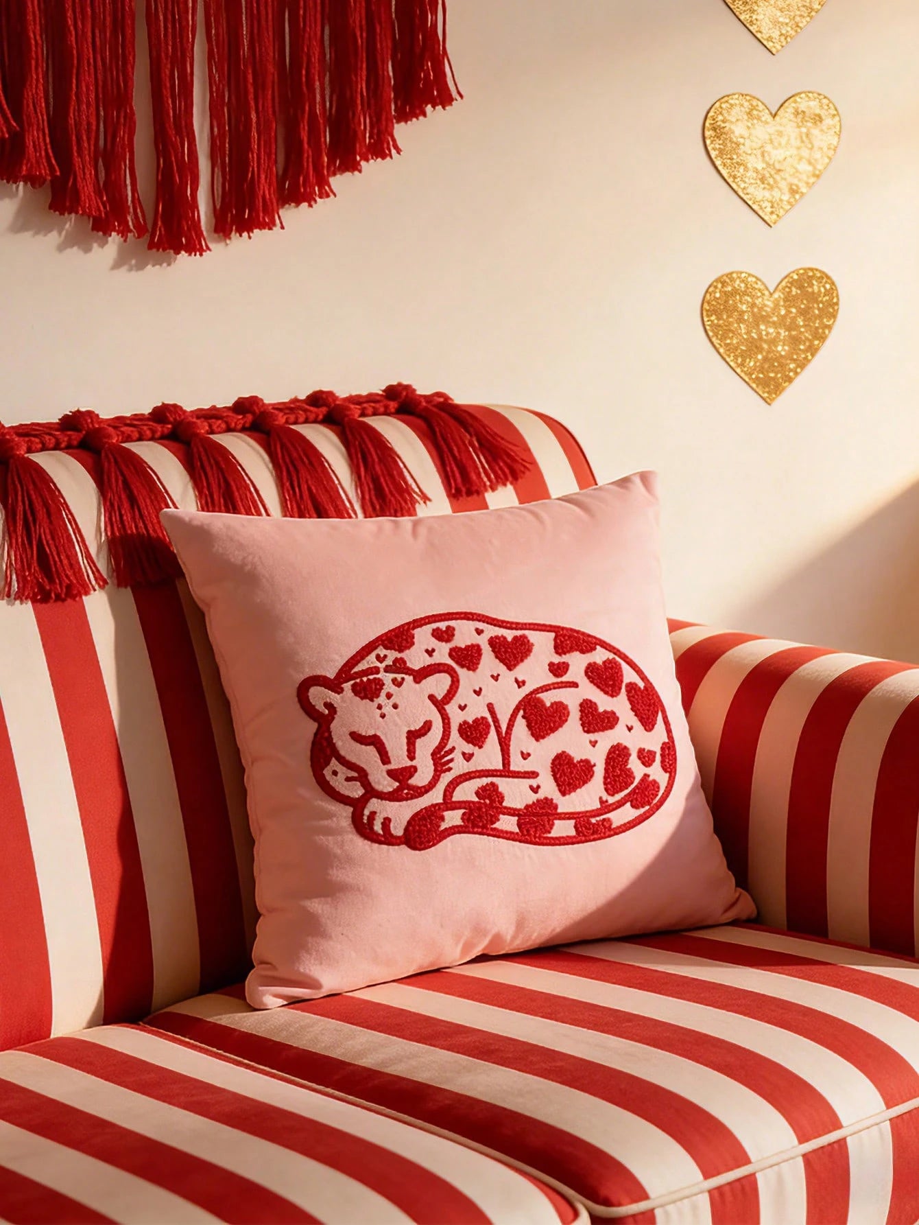 1pc Heart Leopard Decorative Pillow Cover, Soft & Breathable, Embroidered Craftsmanship, Without Pillow Insert, 17.7*17.7 Inches (45*45cm), Suitable For Dorm, Bedroom, Sofa, Bed, Great Gift For Loved