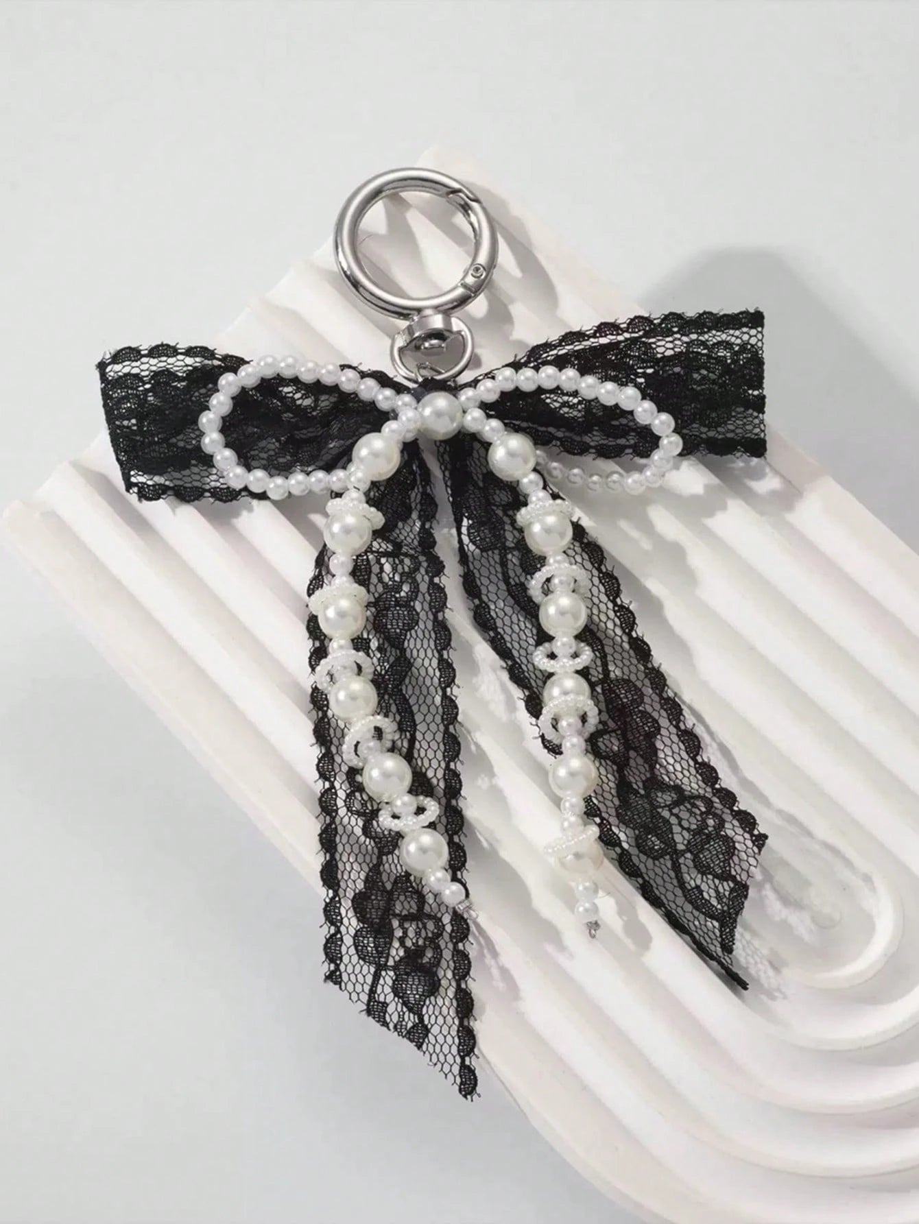 1pc Lace Bow & Pearl Keychain Wallet Pendant Y2K Beaded Bag Charm Shoe Decor Butterfly Ornament Backpack Decor Bows Keychain For Bag Car Accessories For Women
