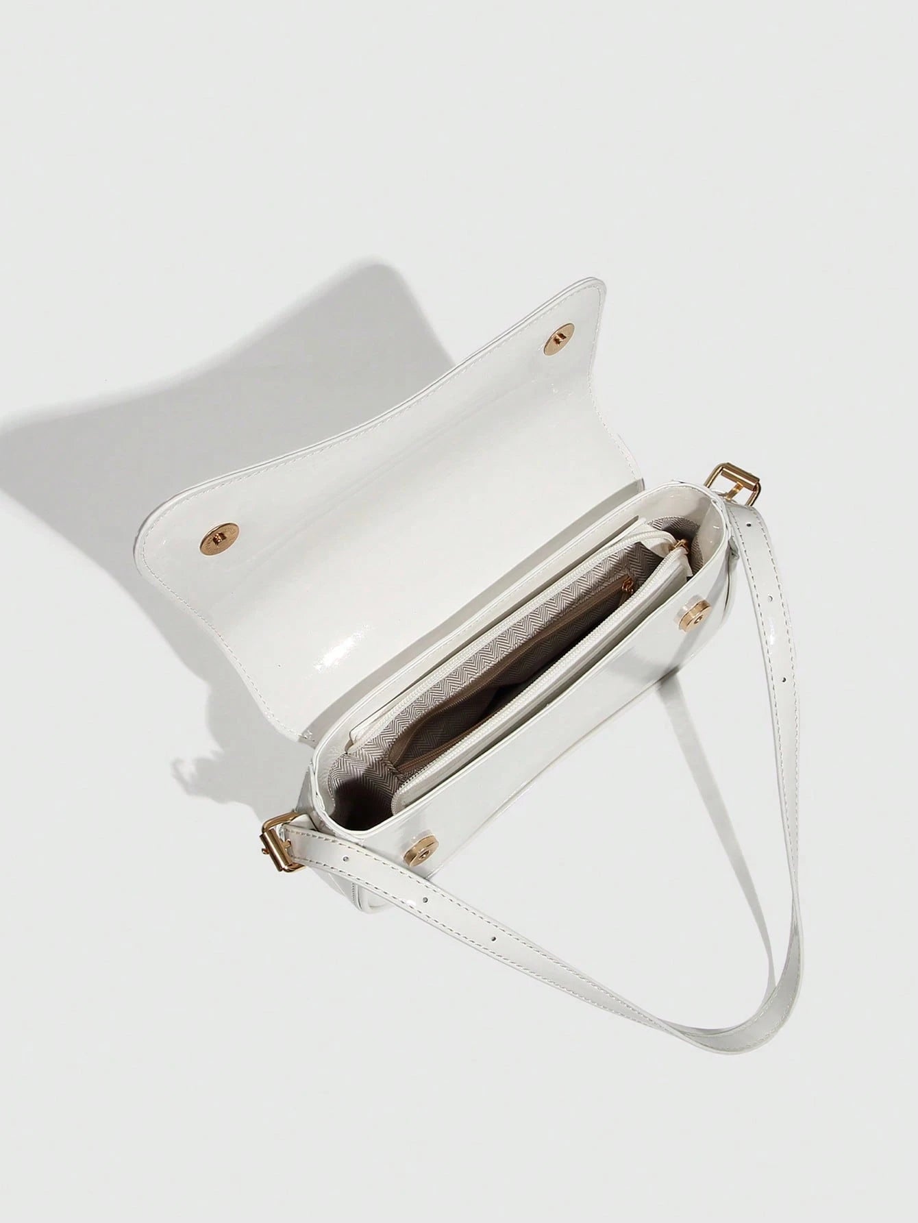 1pc Minimalist Women's White Square Bag, Patent Leather Shoulder Bag, Suitable For Commuting, Shoulder/Hand Carry, Fashion Cherry Decoration, Suitable For Dating, Outing, Party, Valentine's Day. Fashi