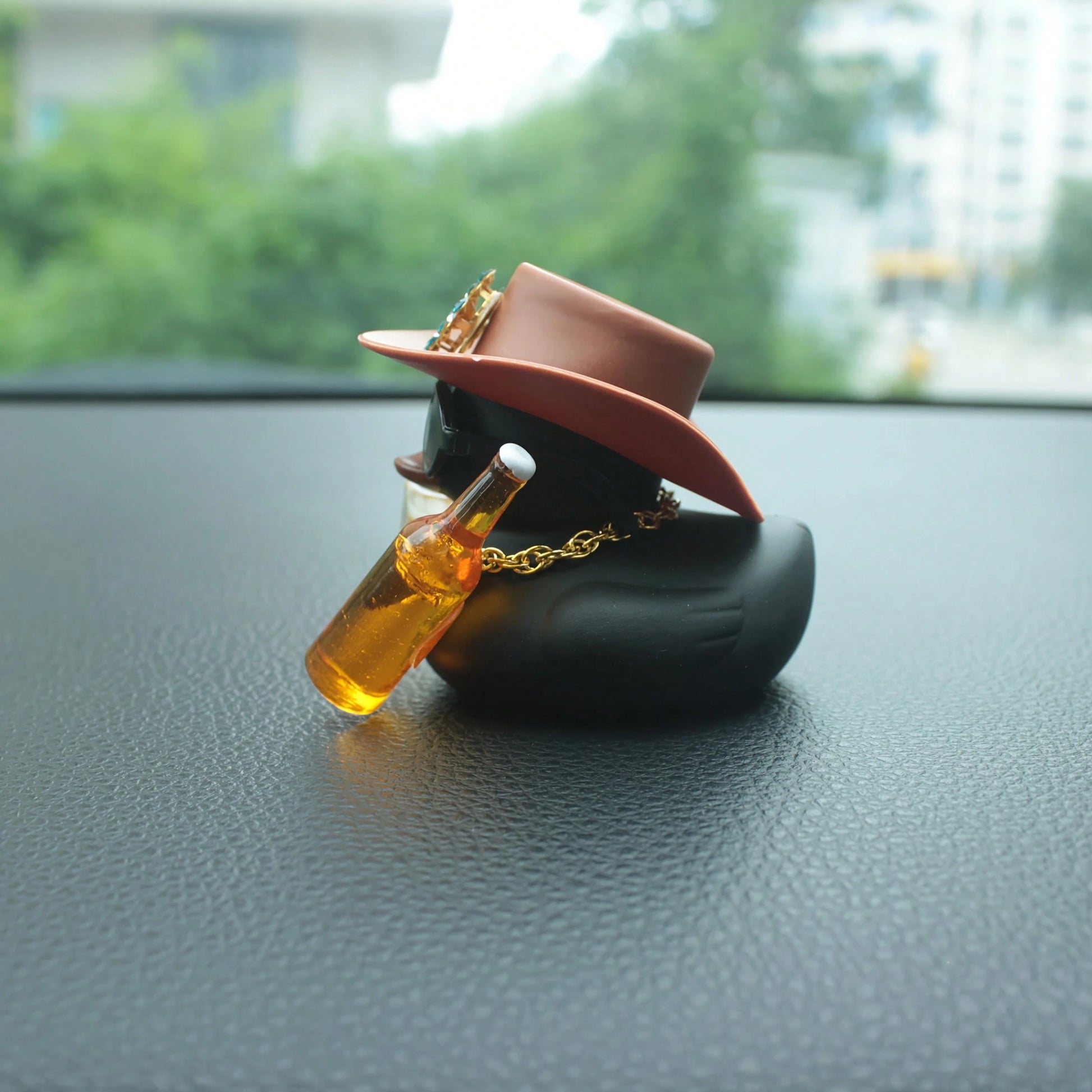 1pc Of Bar Duck Design Car Ornament, A Must-Have For Car Decoration, Suitable For Party Style, Automotive Accessories, And Motorcycle Or Bicycle Decor