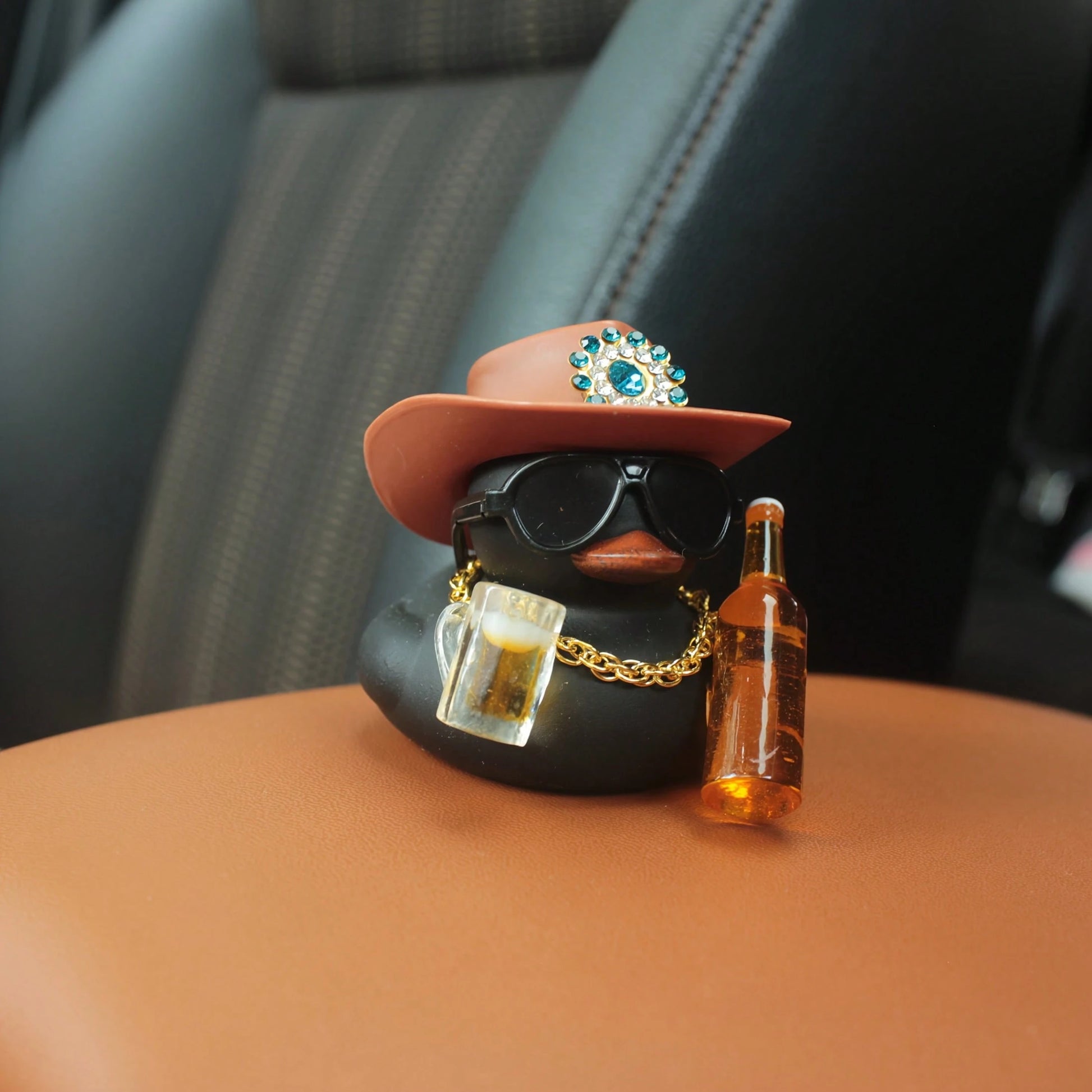 1pc Of Bar Duck Design Car Ornament, A Must-Have For Car Decoration, Suitable For Party Style, Automotive Accessories, And Motorcycle Or Bicycle Decor