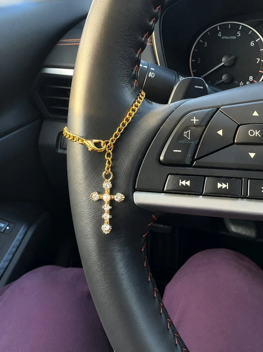 1pc Pearl Cross Steering Wheel Pendant, Elegant Religious Cross Pendant Car Interior Ornament, Stylish Auto Accessory, Ideal Birthday & Couple Gift For Drivers