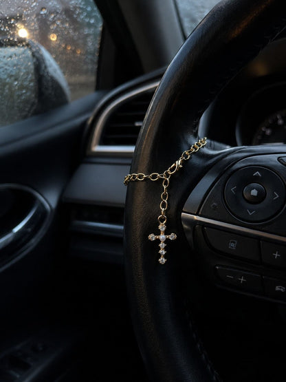 1pc Pearl Cross Steering Wheel Pendant, Elegant Religious Cross Pendant Car Interior Ornament, Stylish Auto Accessory, Ideal Birthday & Couple Gift For Drivers