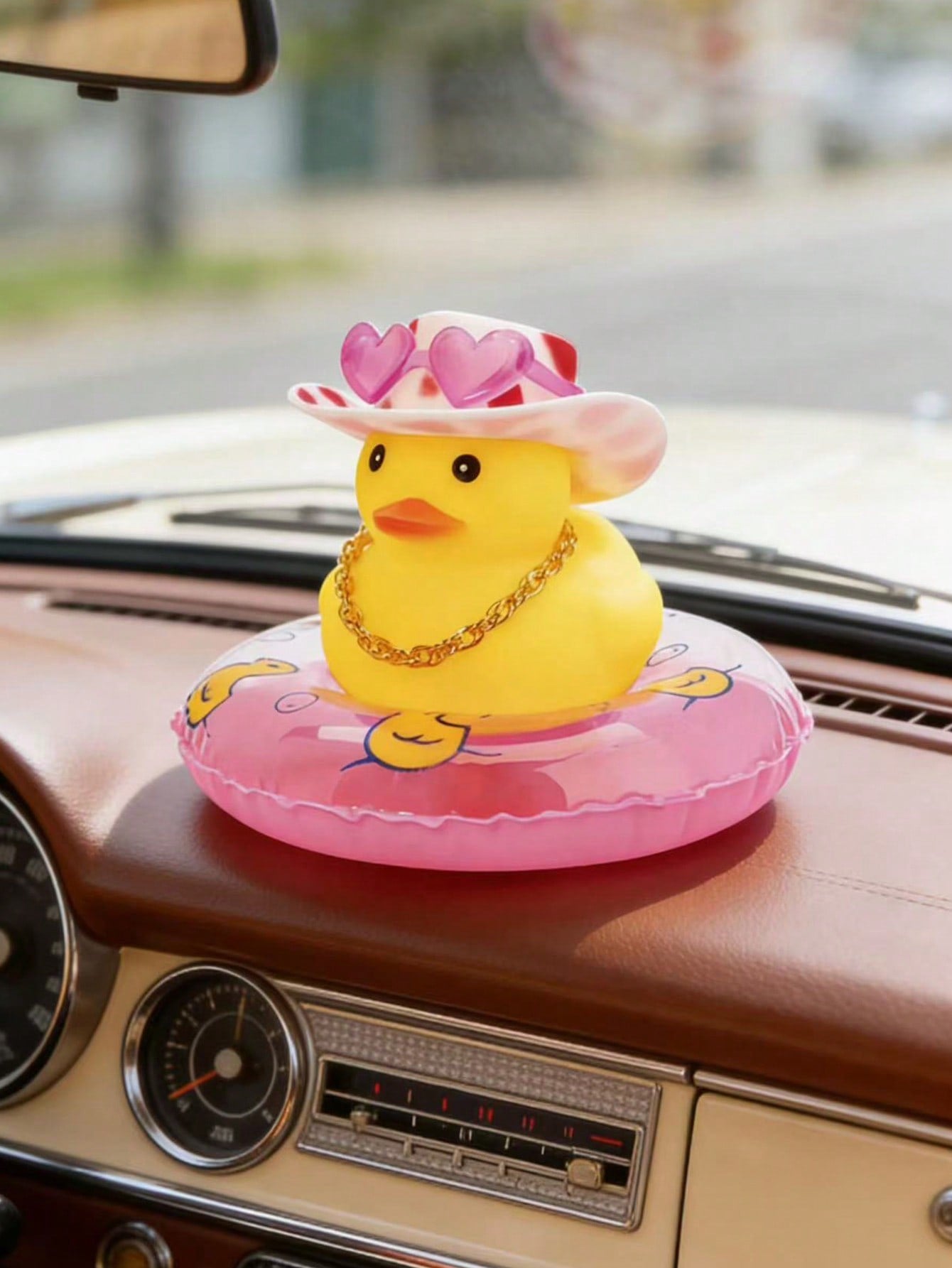 1pc Pink Fashion Glasses Duck Figurine, Cute Duck Decor For Car