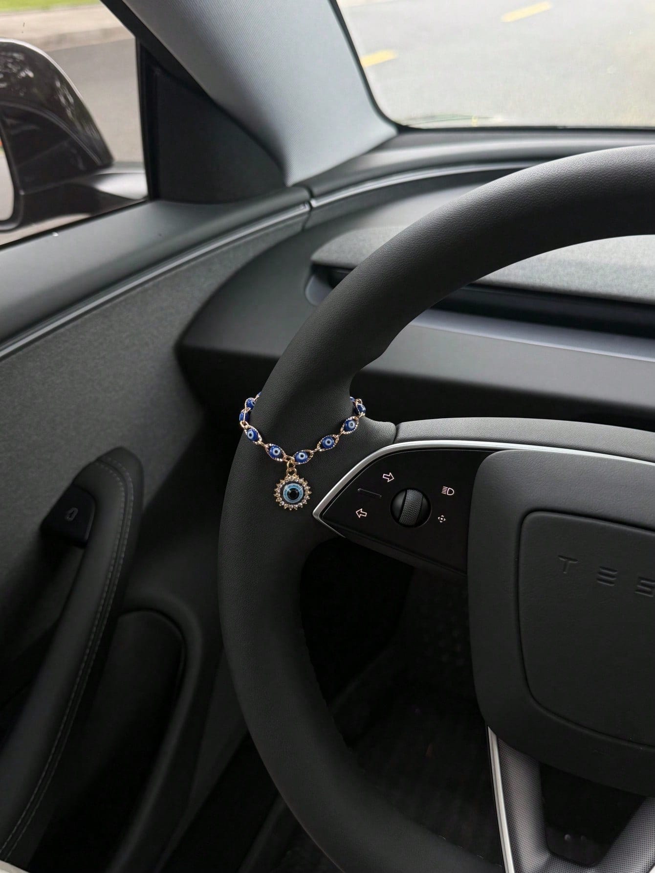 1pc Silver & Blue Evil Eye Car Steering Wheel Chain, Sparkling Rhinestone Turkish Evil Eye Pendant Ornament, Bohemian Style Car Interior Decoration For Good Luck And Protection, Fits Most Car Models