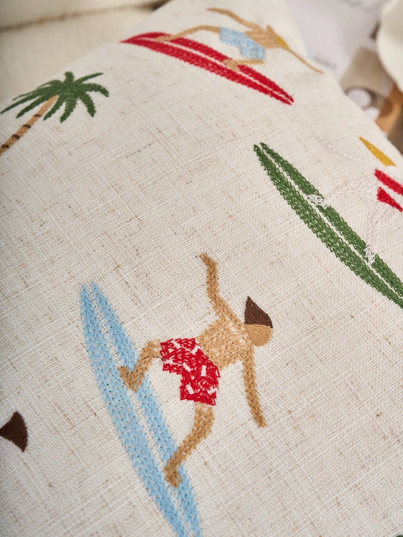 1pc Summer Surfing Pattern Embroidered Decorative Pillow Case, Beach Theme Home Decor For Surfing Camp, Living Room, Bedroom, Porch, Coastal Scenes, Modern Style (Insert Not Included)