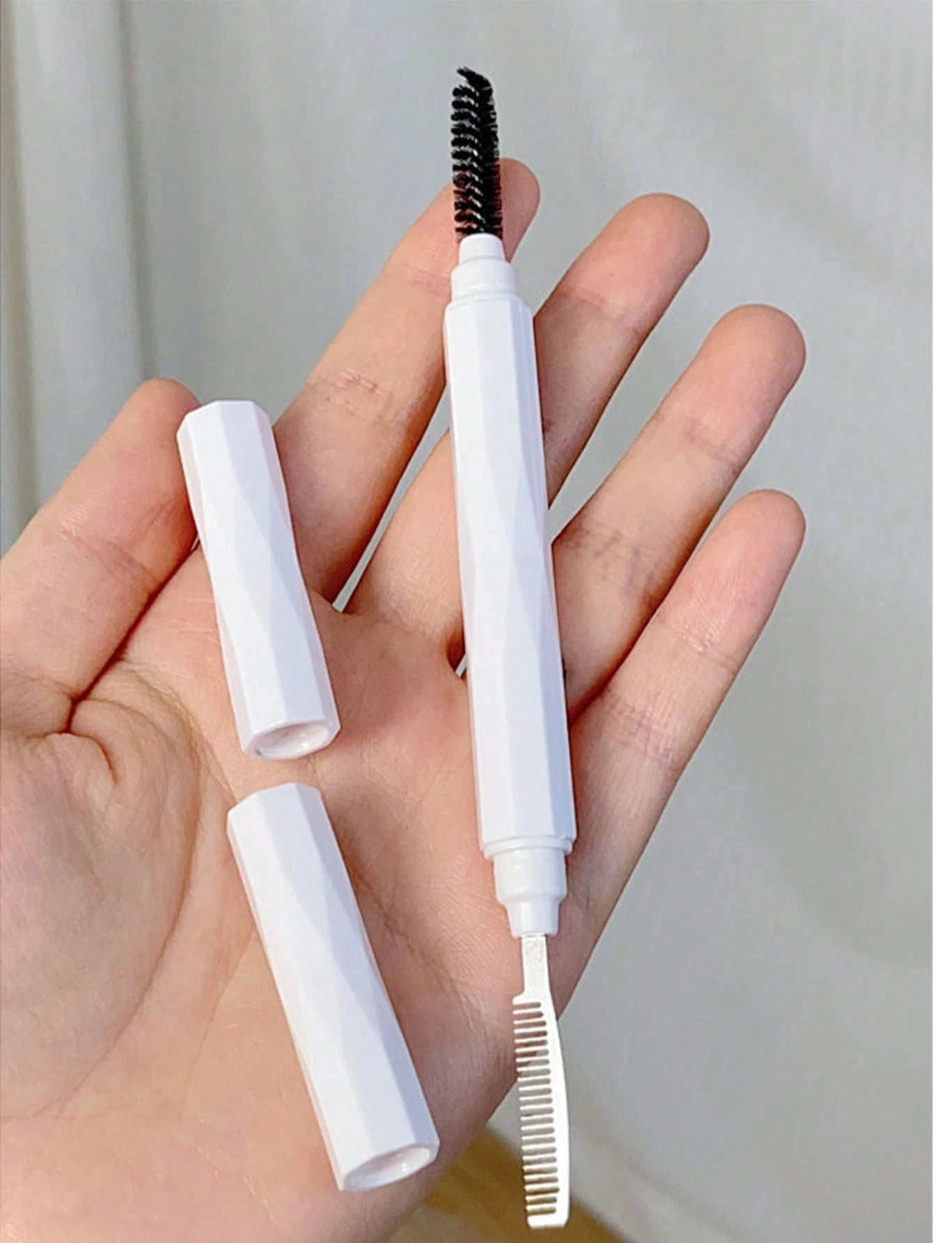 1pc White Double Headed Eyebrow Brush Makeup Brush Eyelash Curling Eyebrow Comb Beauty Tool Portable Double Headed Dustproof, Stainless Steel Comb With Protective Cover, Multi Functional Eyelash Comb